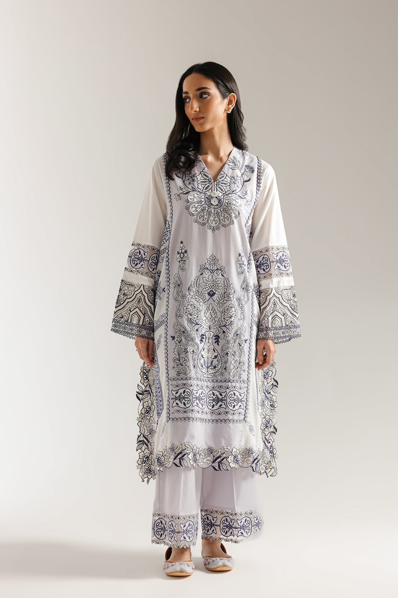 EMBROIDERED SUIT (E3460/103/515) - Image 2