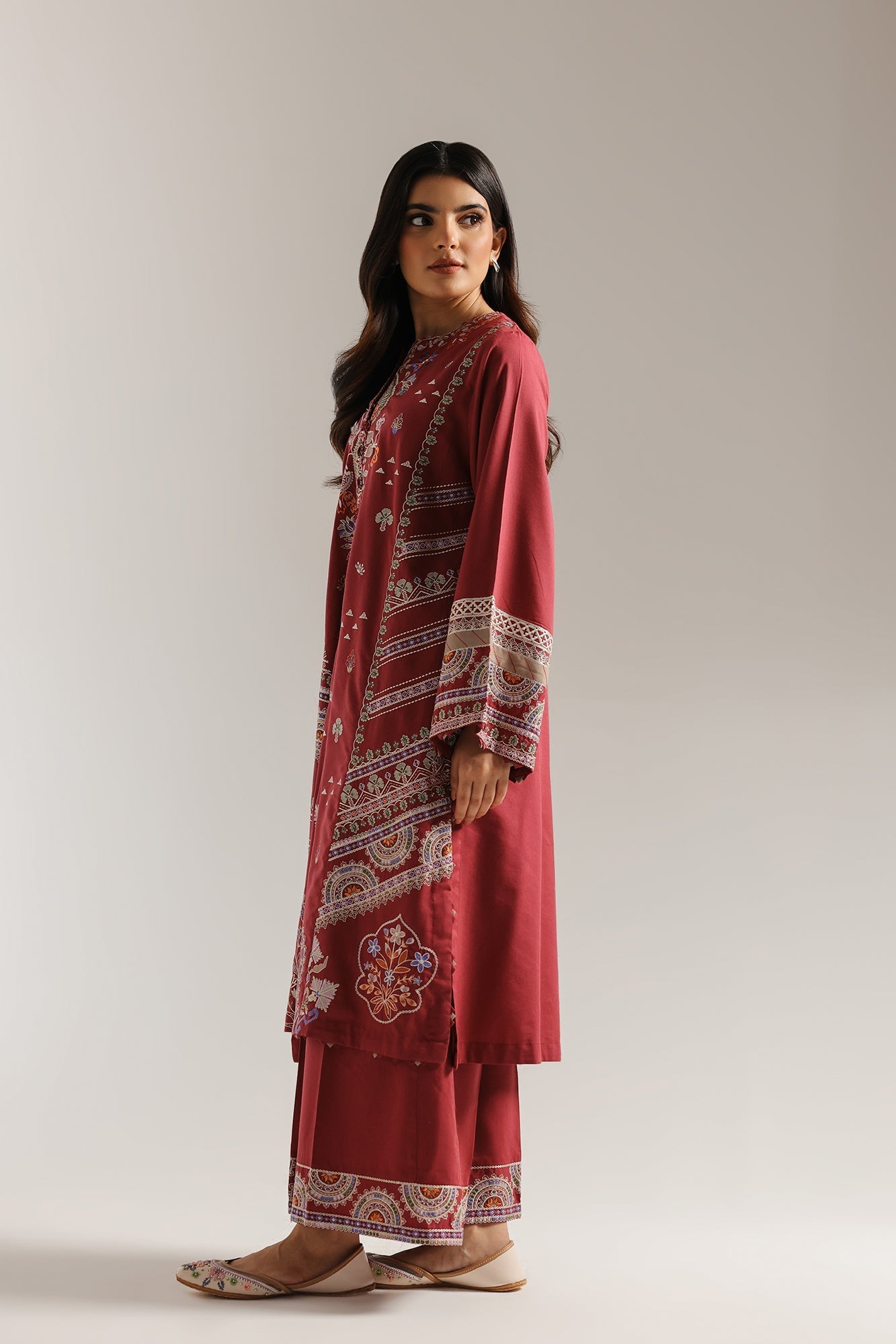 EMBROIDERED SUIT (E3471/103/405) - Image 3