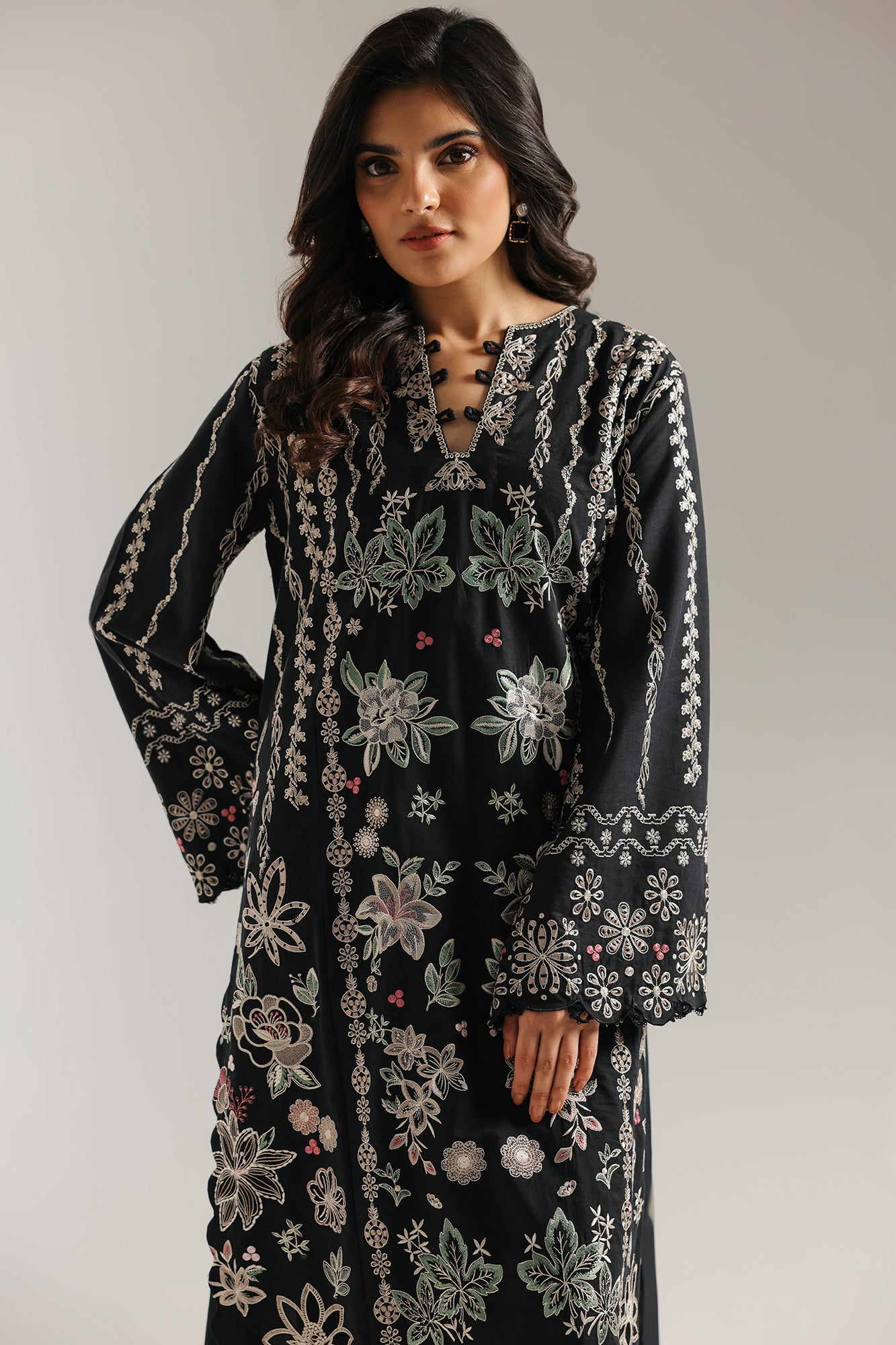 EMBROIDERED SUIT (E3475/103/902) - Image 3