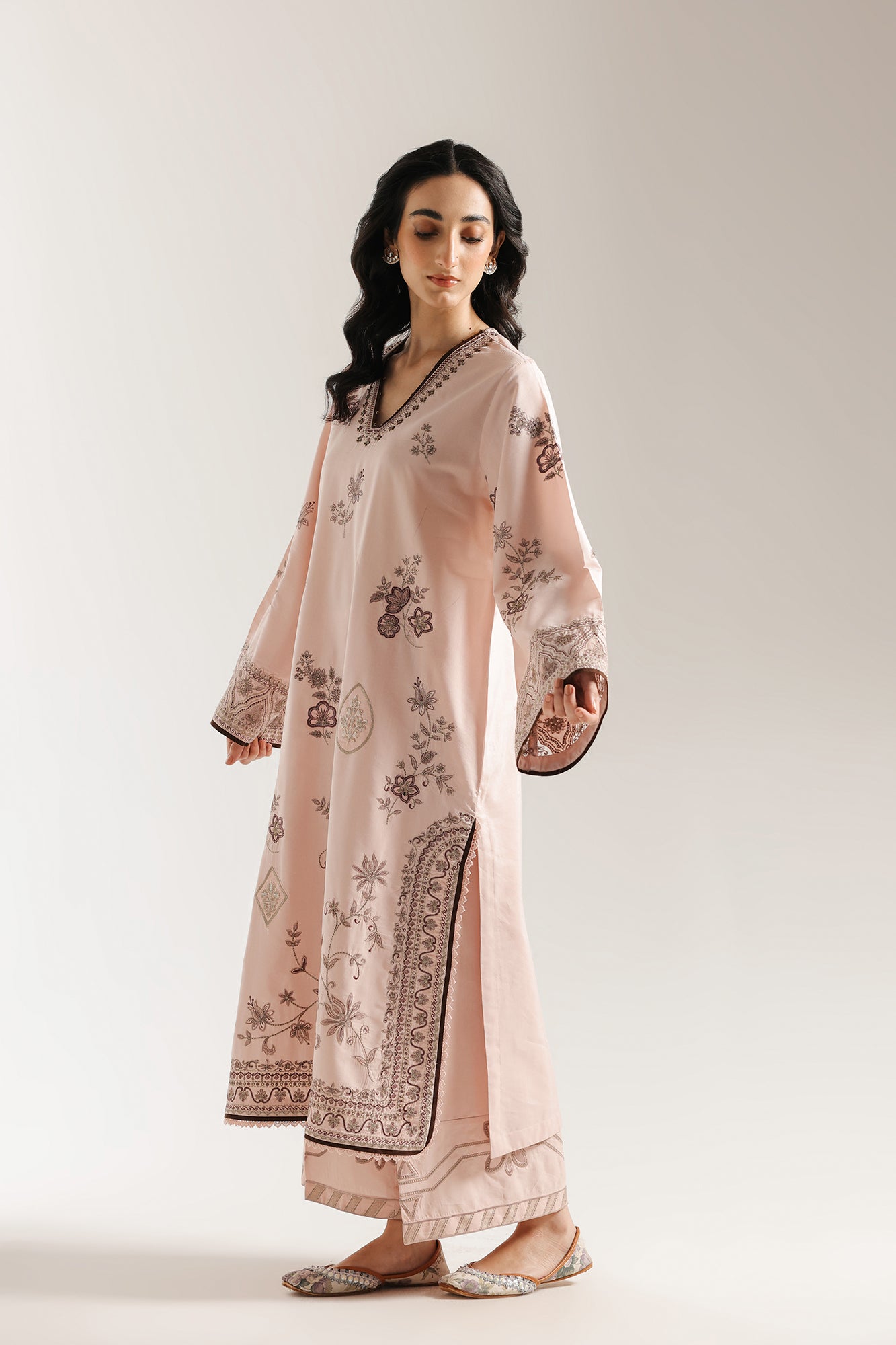 EMBROIDERED SUIT (E3476/103/427) - Image 3
