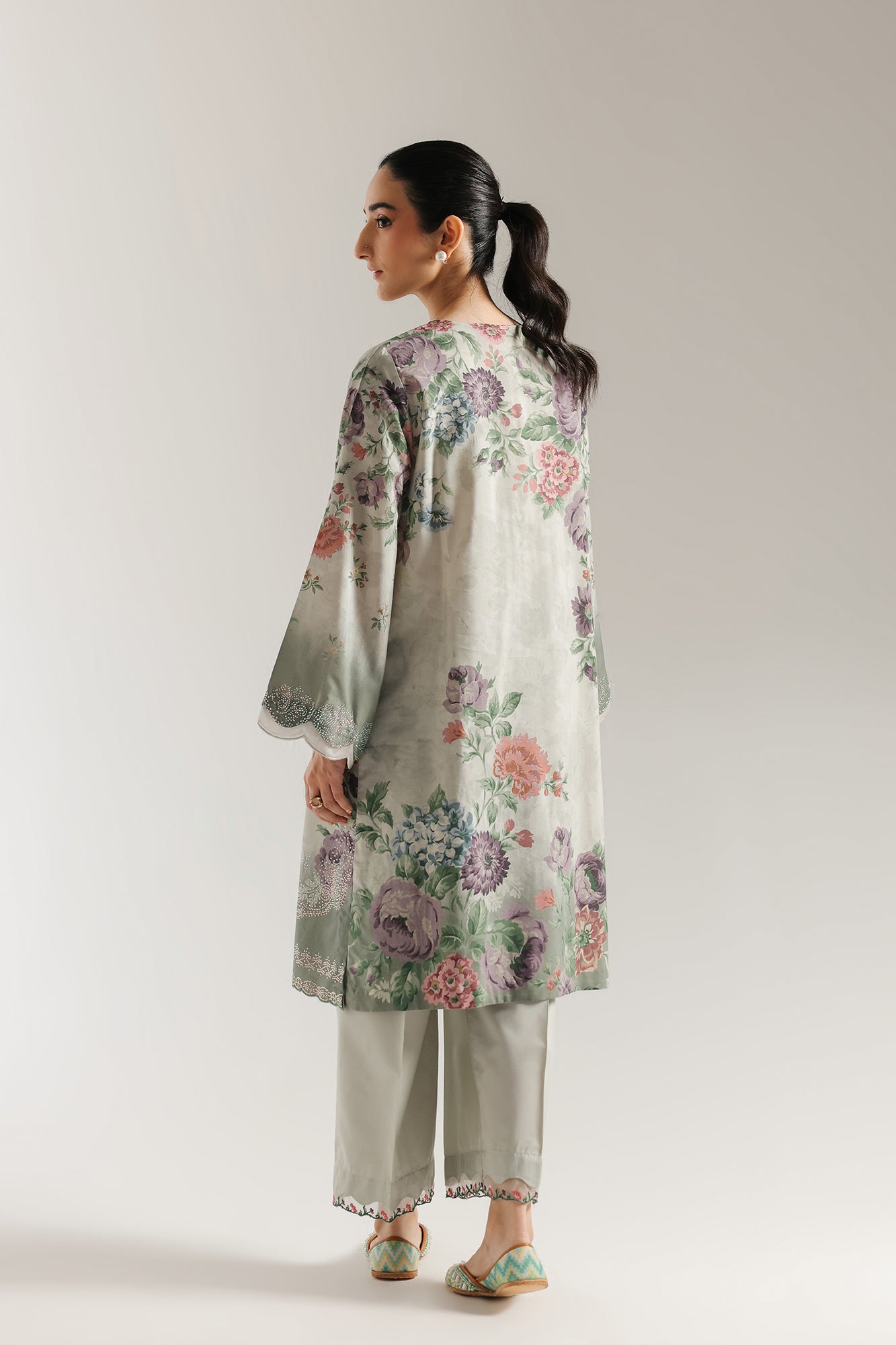 EMBROIDERED SUIT (E3477/103/817) - Image 4