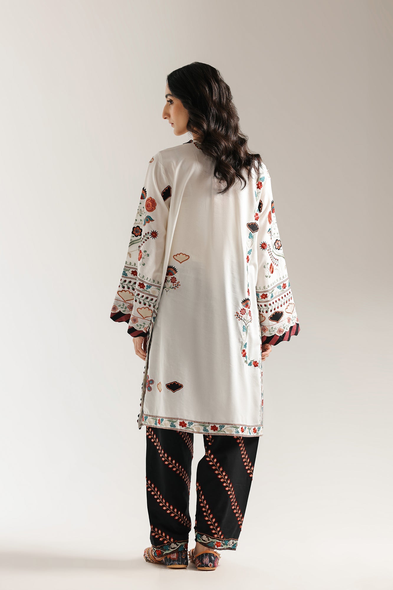 EMBROIDERED SUIT (E3478/103/003) - Image 4