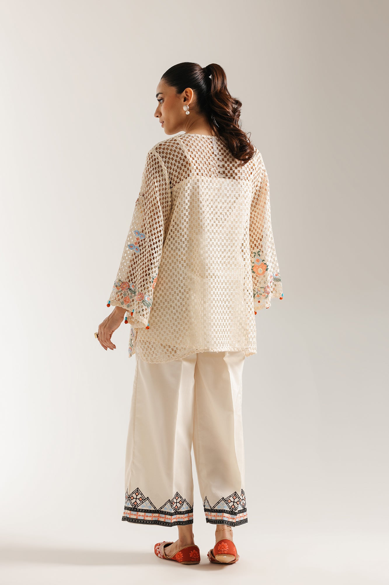 EMBROIDERED SUIT (E3485/103/002) - Image 3