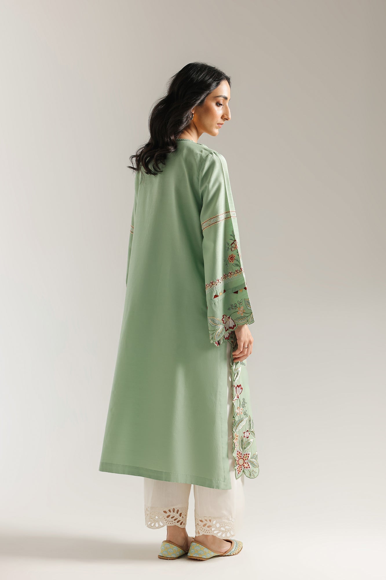 EMBROIDERED SUIT (E3510/103/126) - Image 4