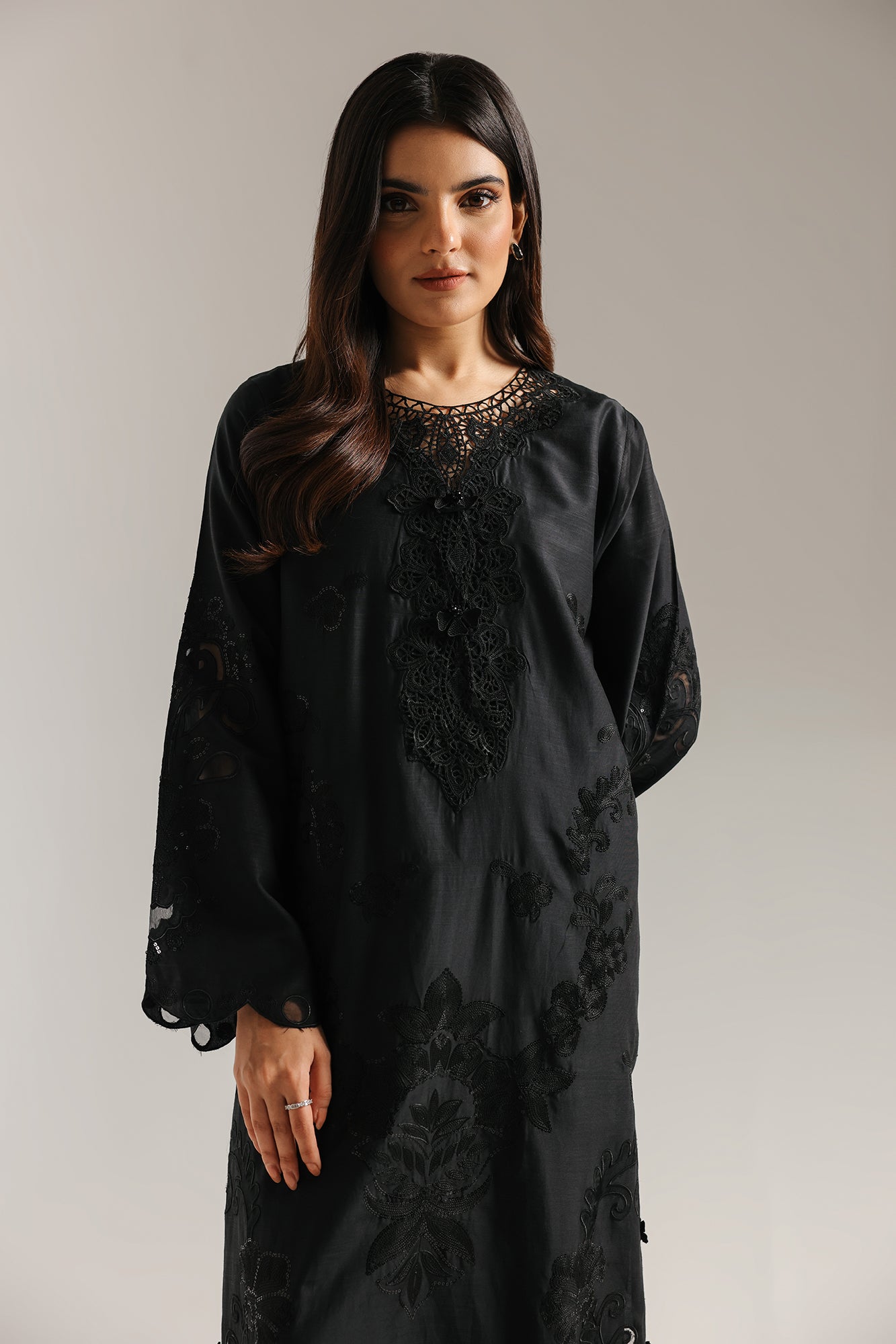 EMBROIDERED SUIT (E3515/103/901) - Image 4