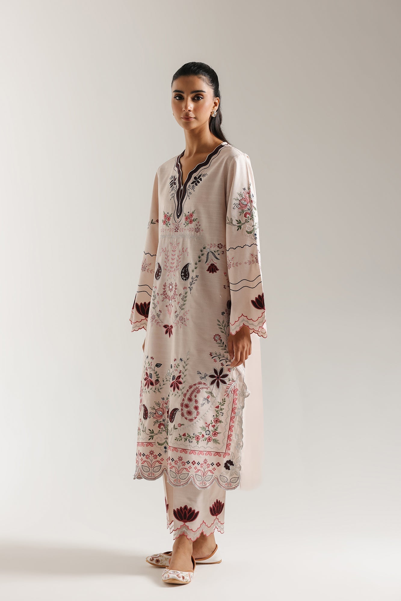 EMBROIDERED SUIT (E3602/103/329) - Image 3