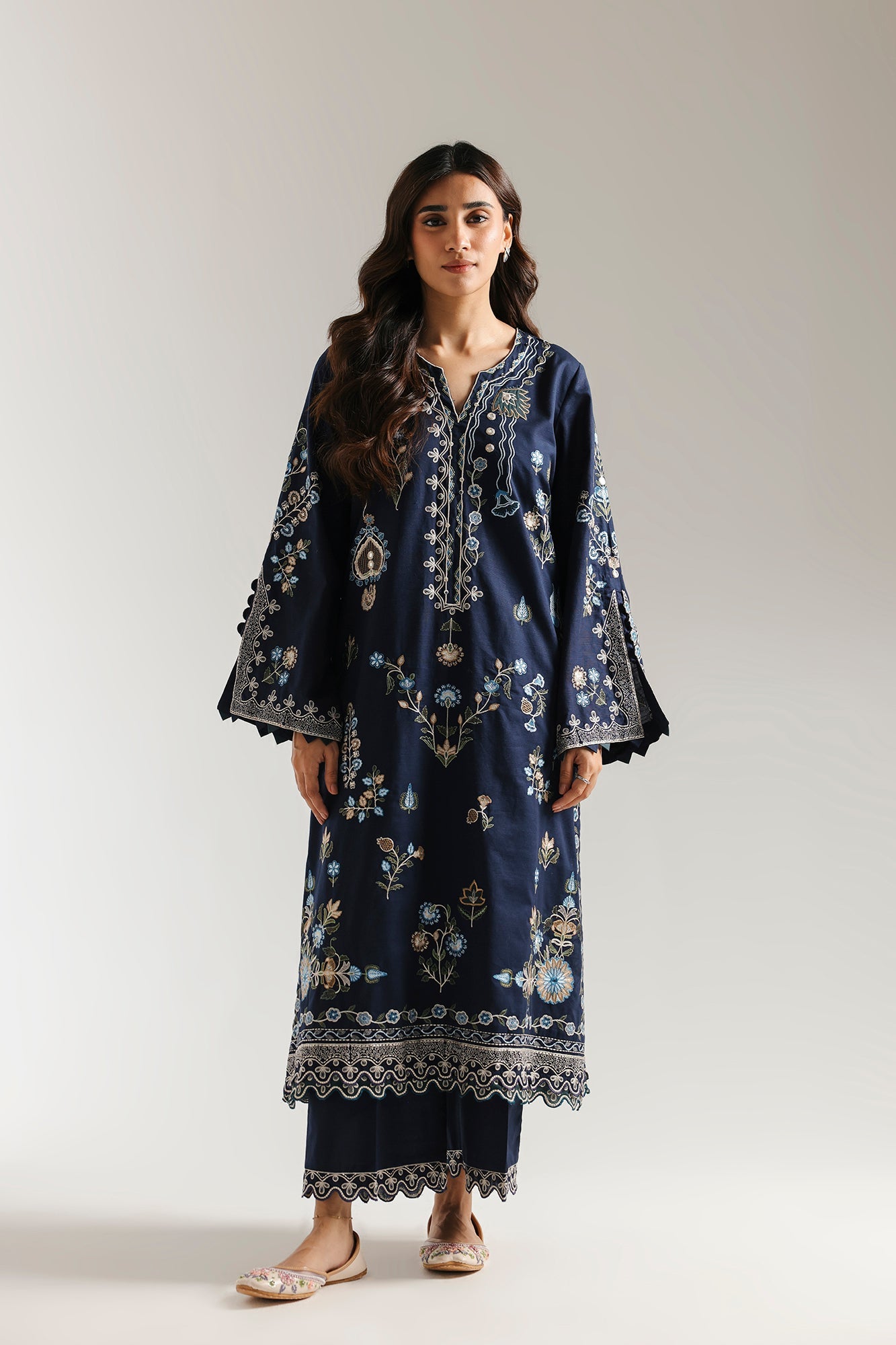 EMBROIDERED SUIT (E3604/103/619) - Image 2