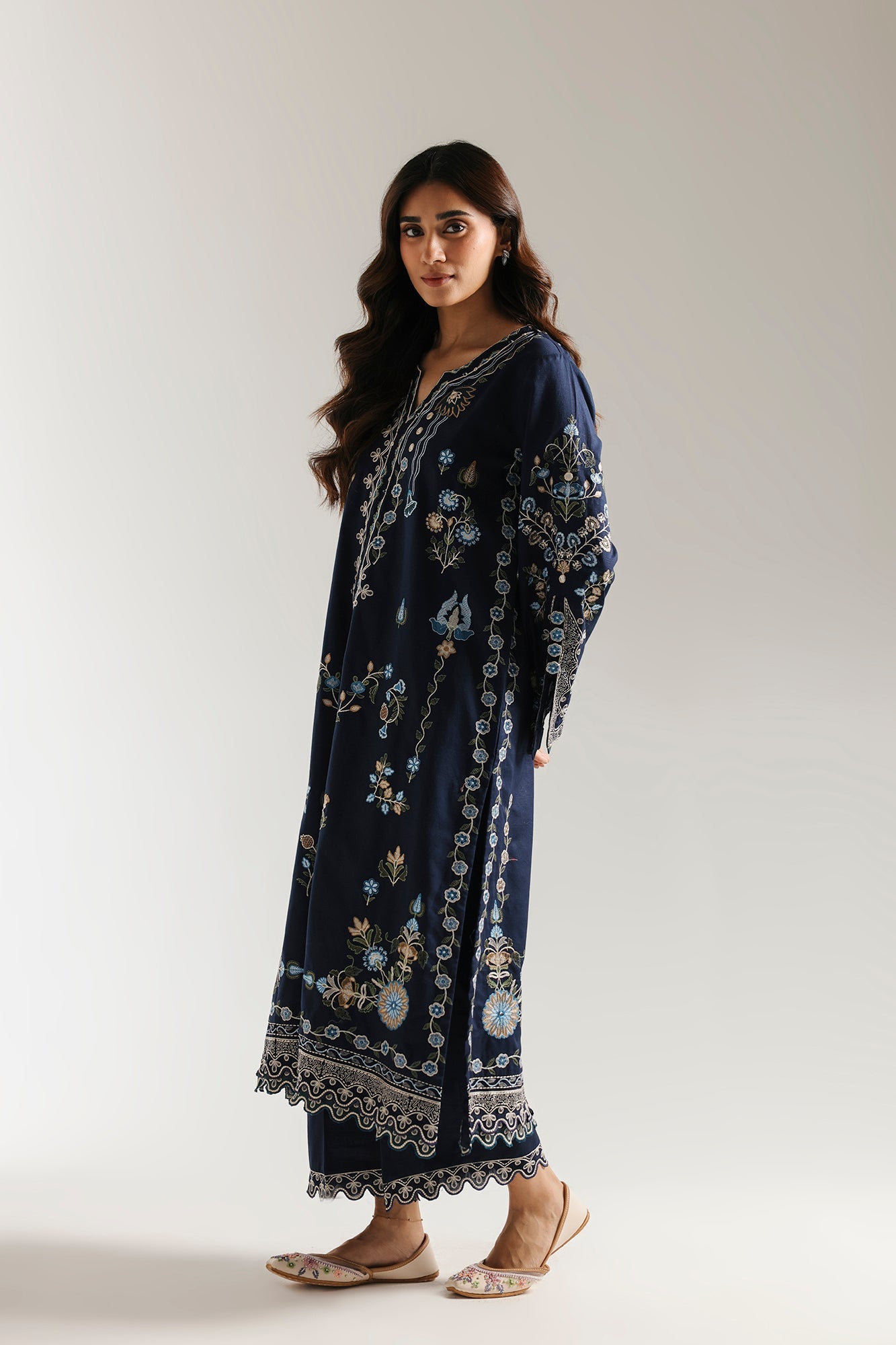 EMBROIDERED SUIT (E3604/103/619) - Image 3