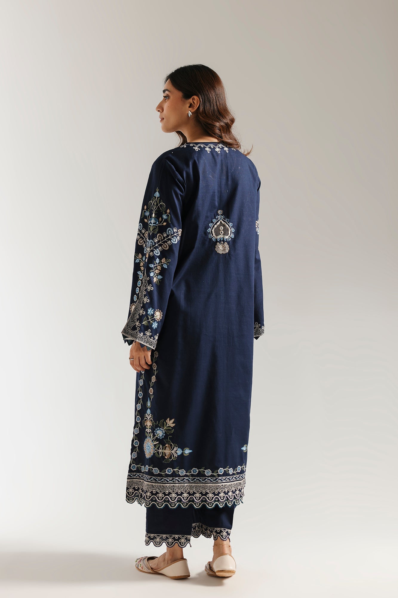 EMBROIDERED SUIT (E3604/103/619) - Image 4