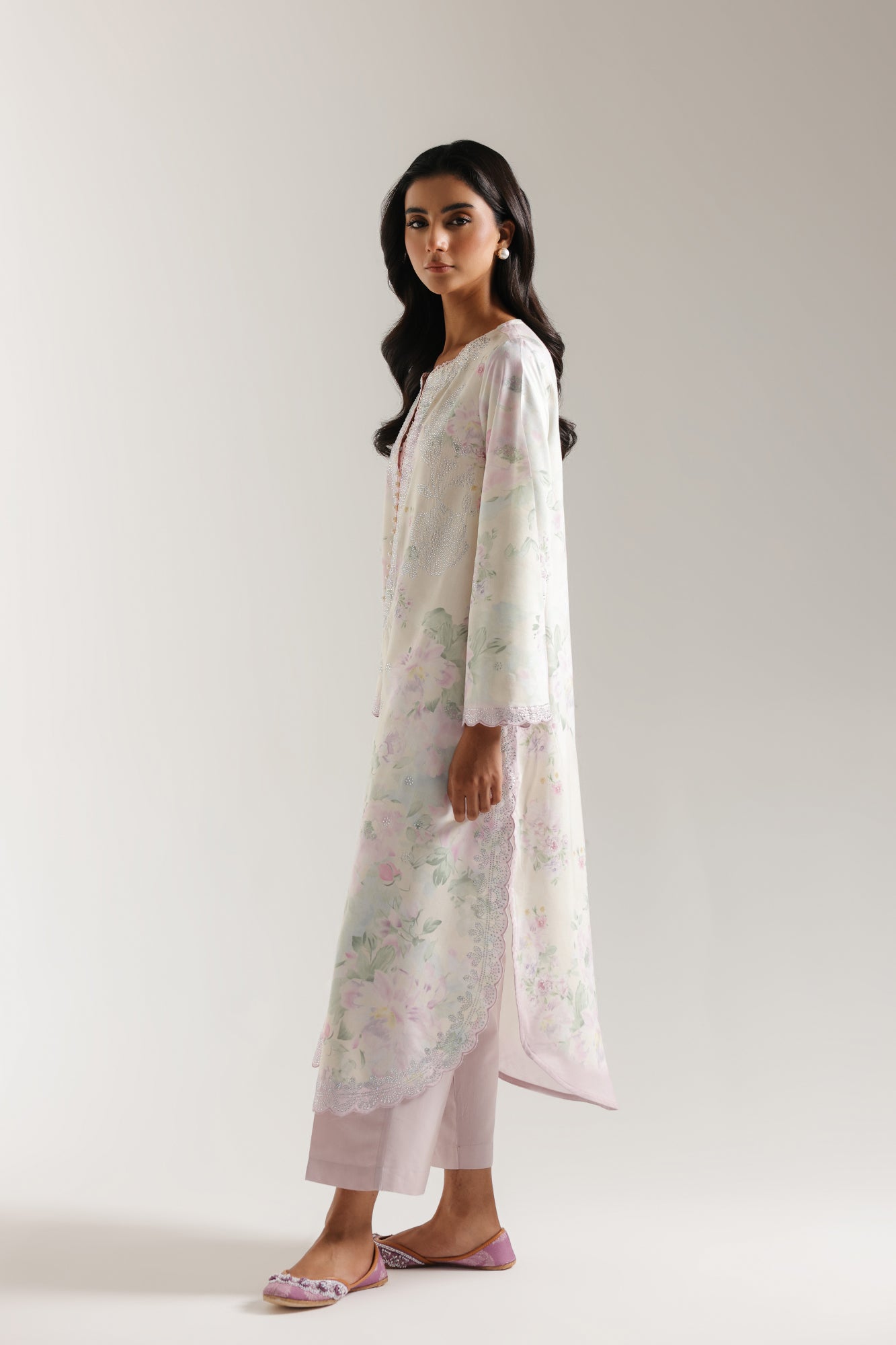 SUIT (E3610/103/004) - Image 3