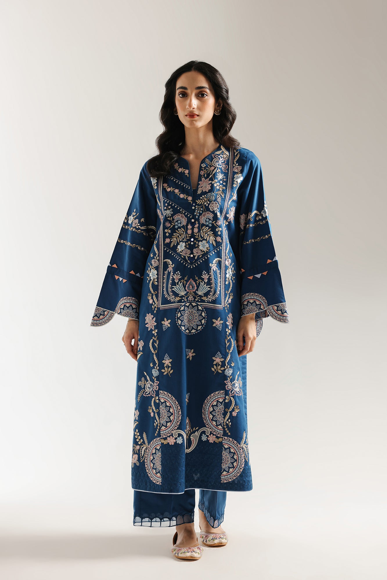 EMBROIDERED SUIT (E3611/103/622) - Image 2