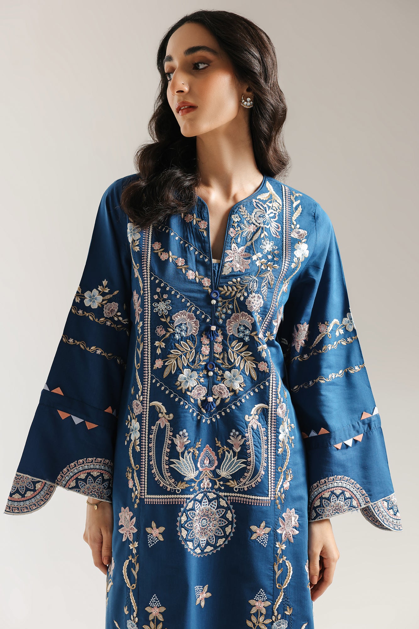 EMBROIDERED SUIT (E3611/103/622) - Image 5