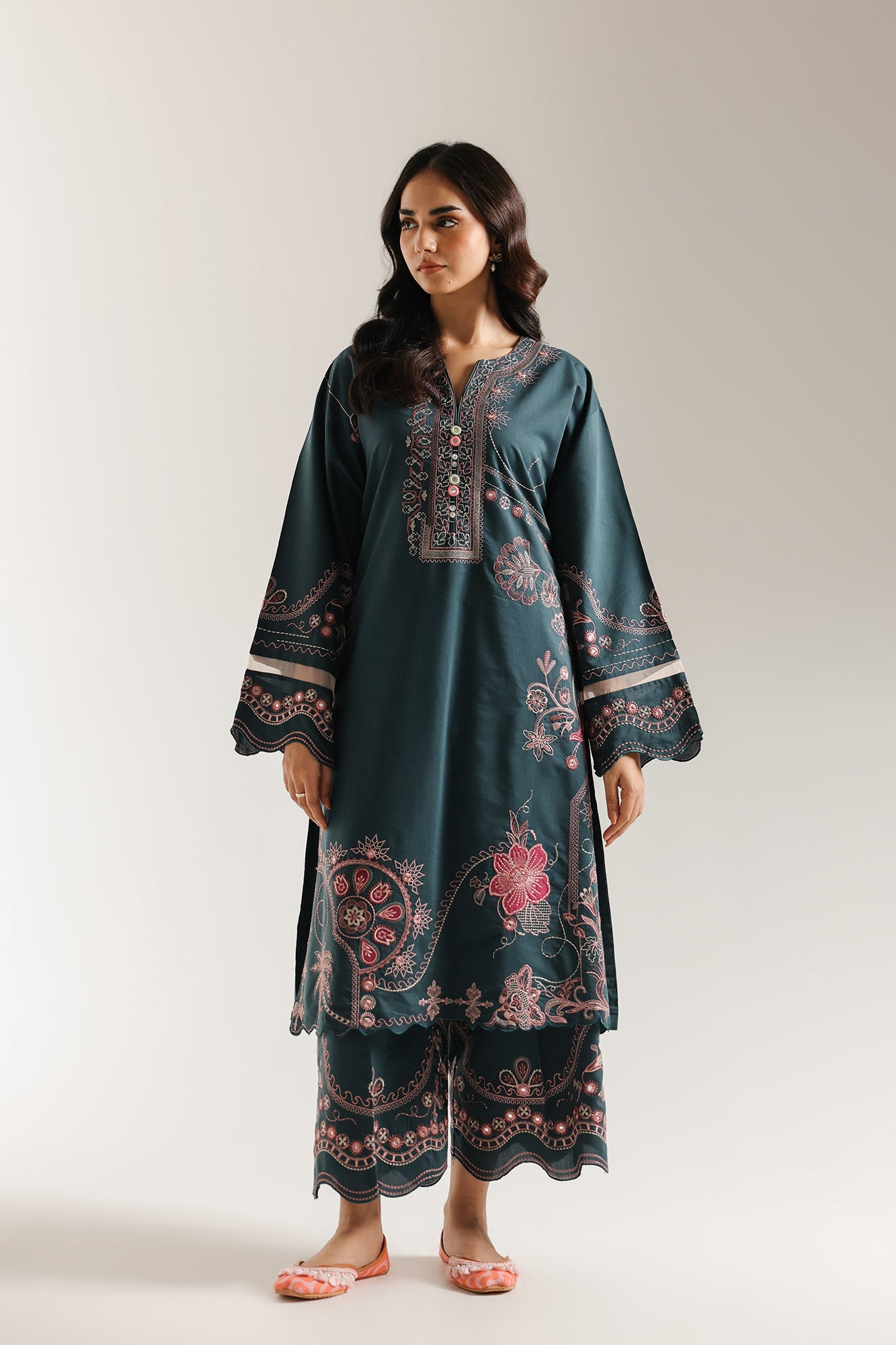 EMBROIDERED SUIT (E3620/103/329) - Image 2