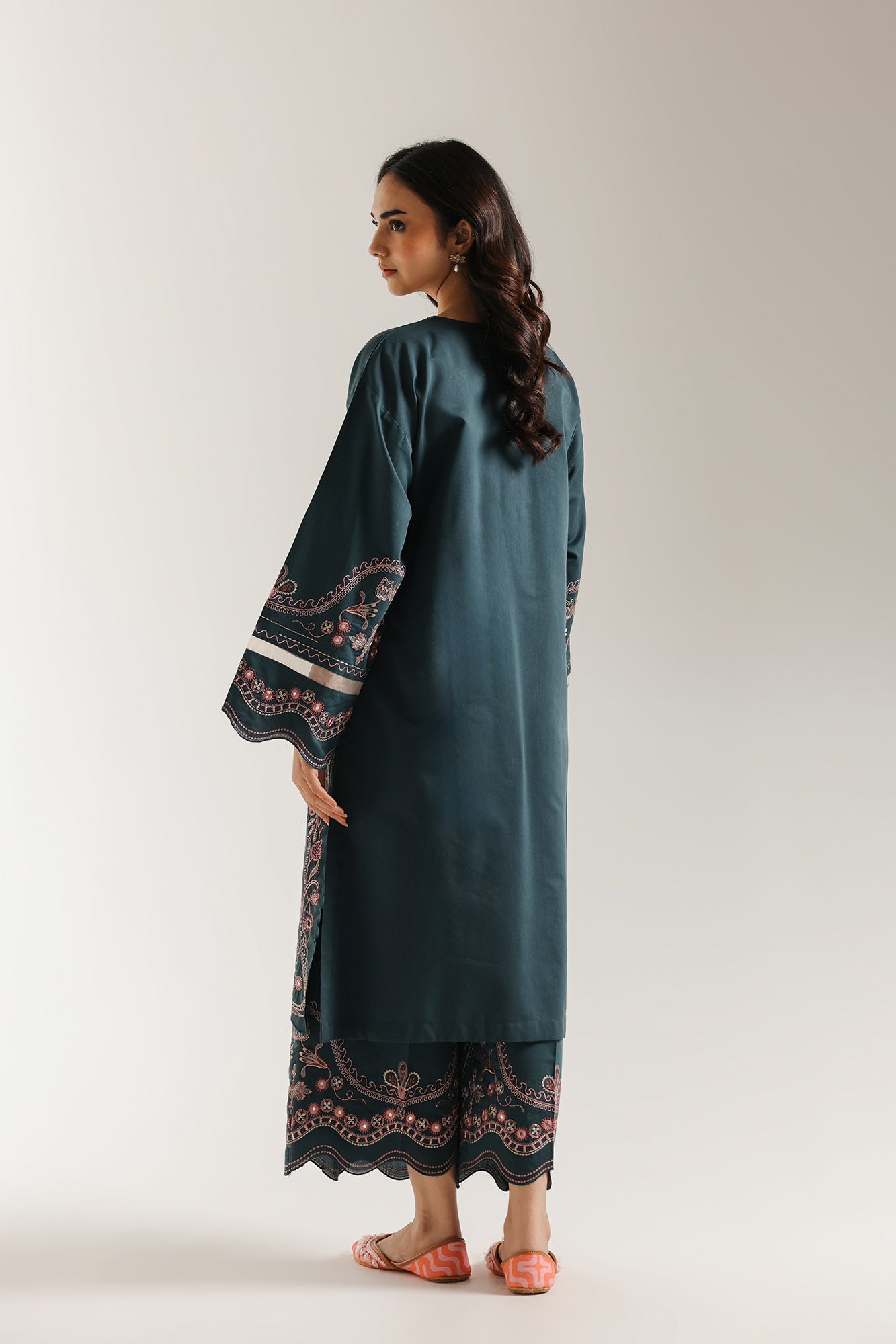 EMBROIDERED SUIT (E3620/103/329) - Image 3