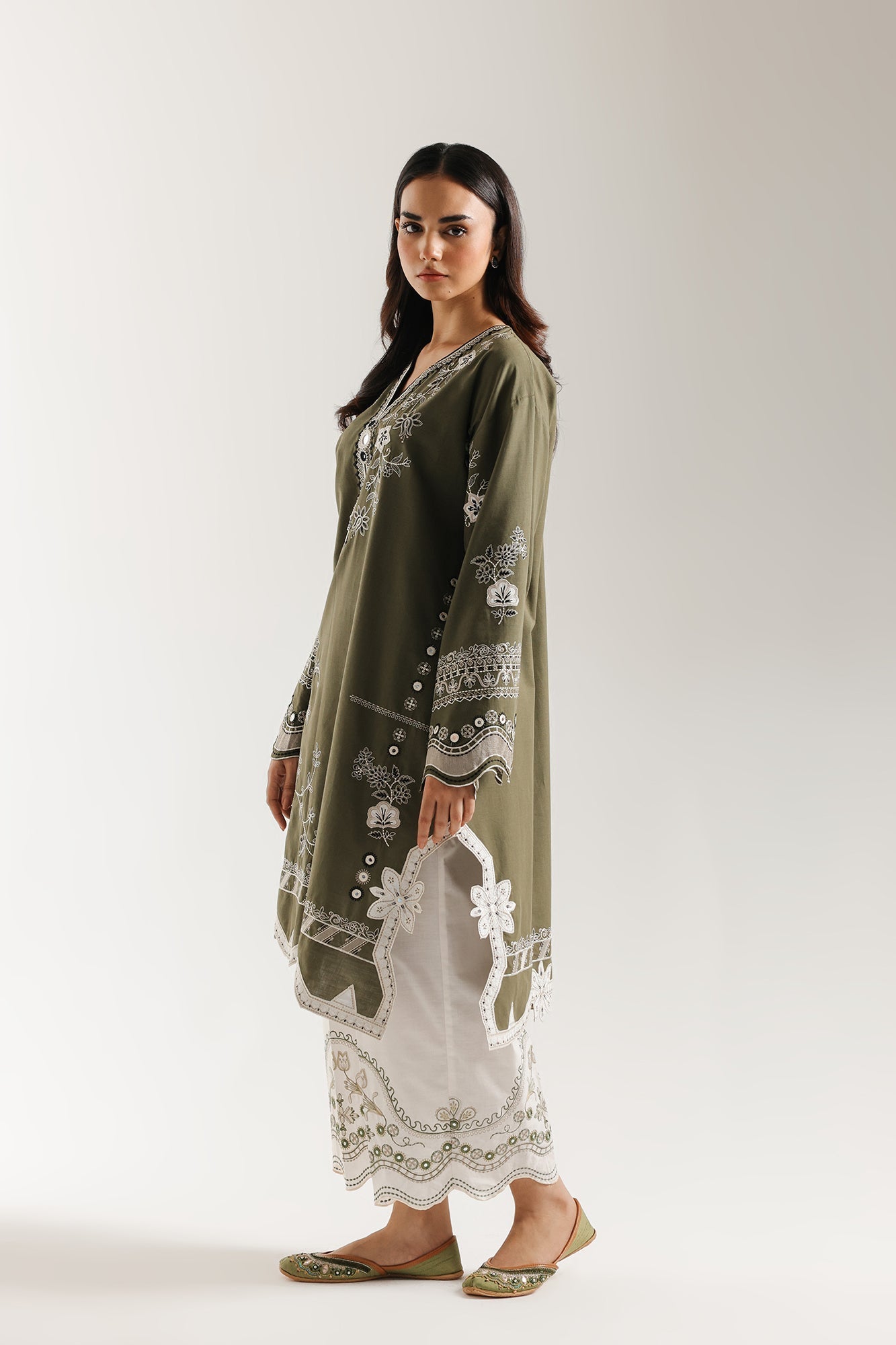 EMBROIDERED SUIT (E3626/103/708) - Image 2