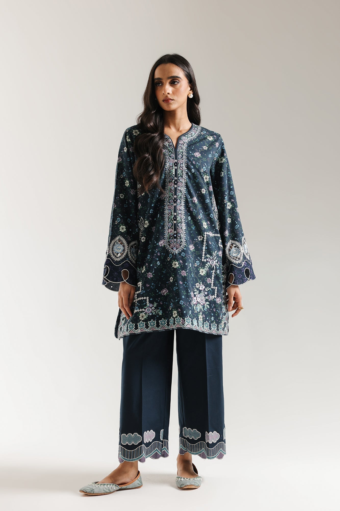 EMBROIDERED SUIT (E3646/103/618) - Image 2