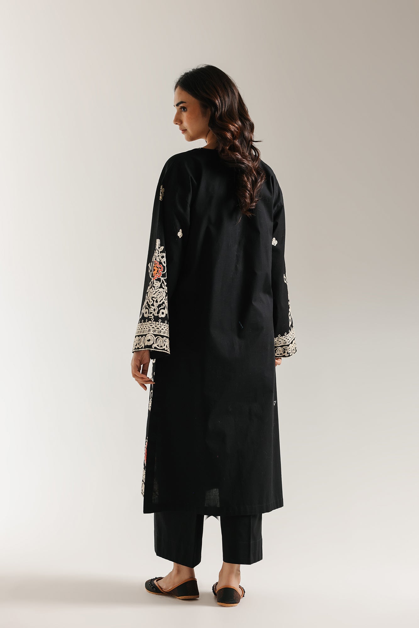 EMBROIDERED SUIT (E3650/103/902) - Image 4
