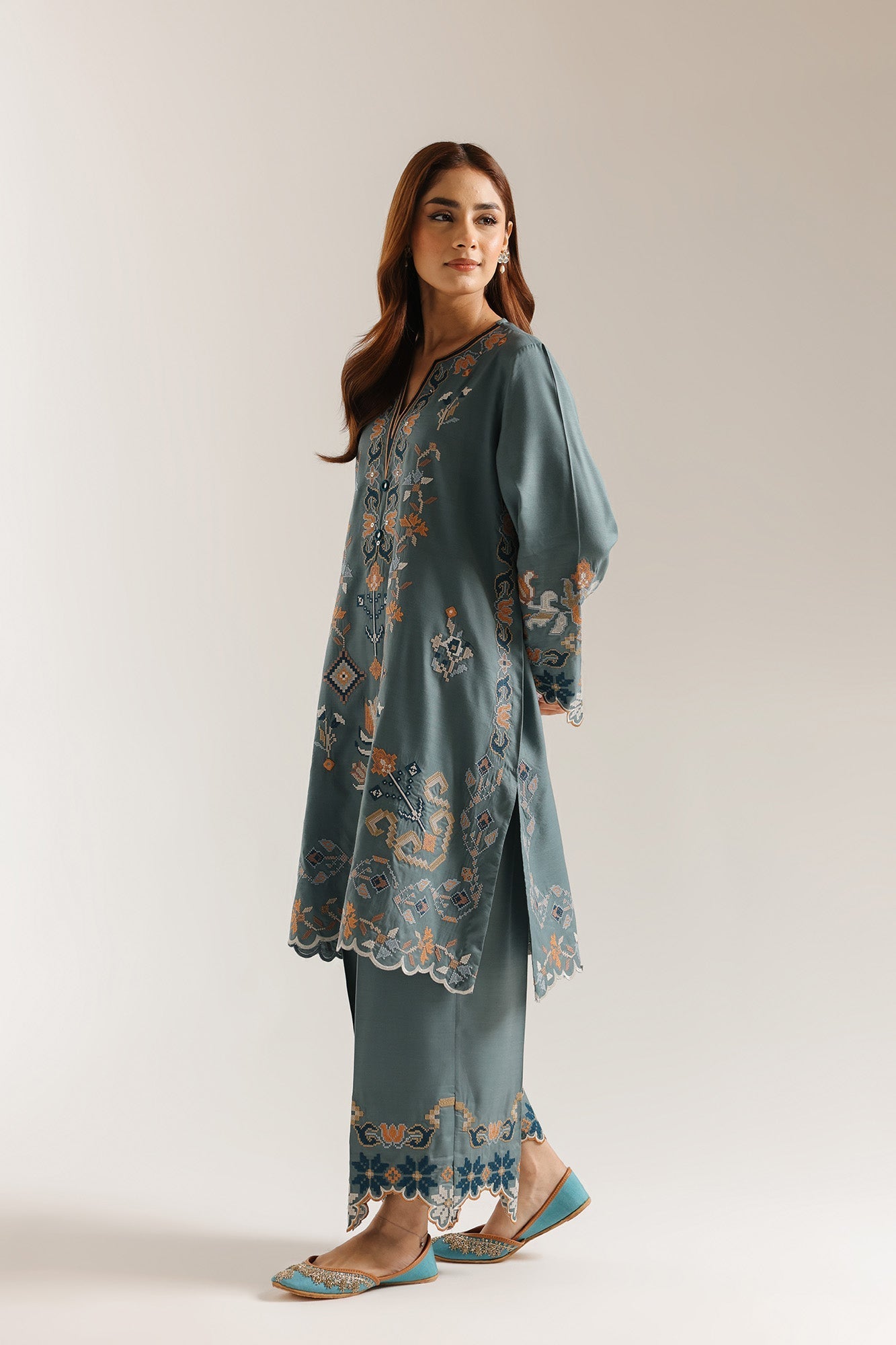 EMBROIDERED SUIT (E3655/103/613) - Image 3