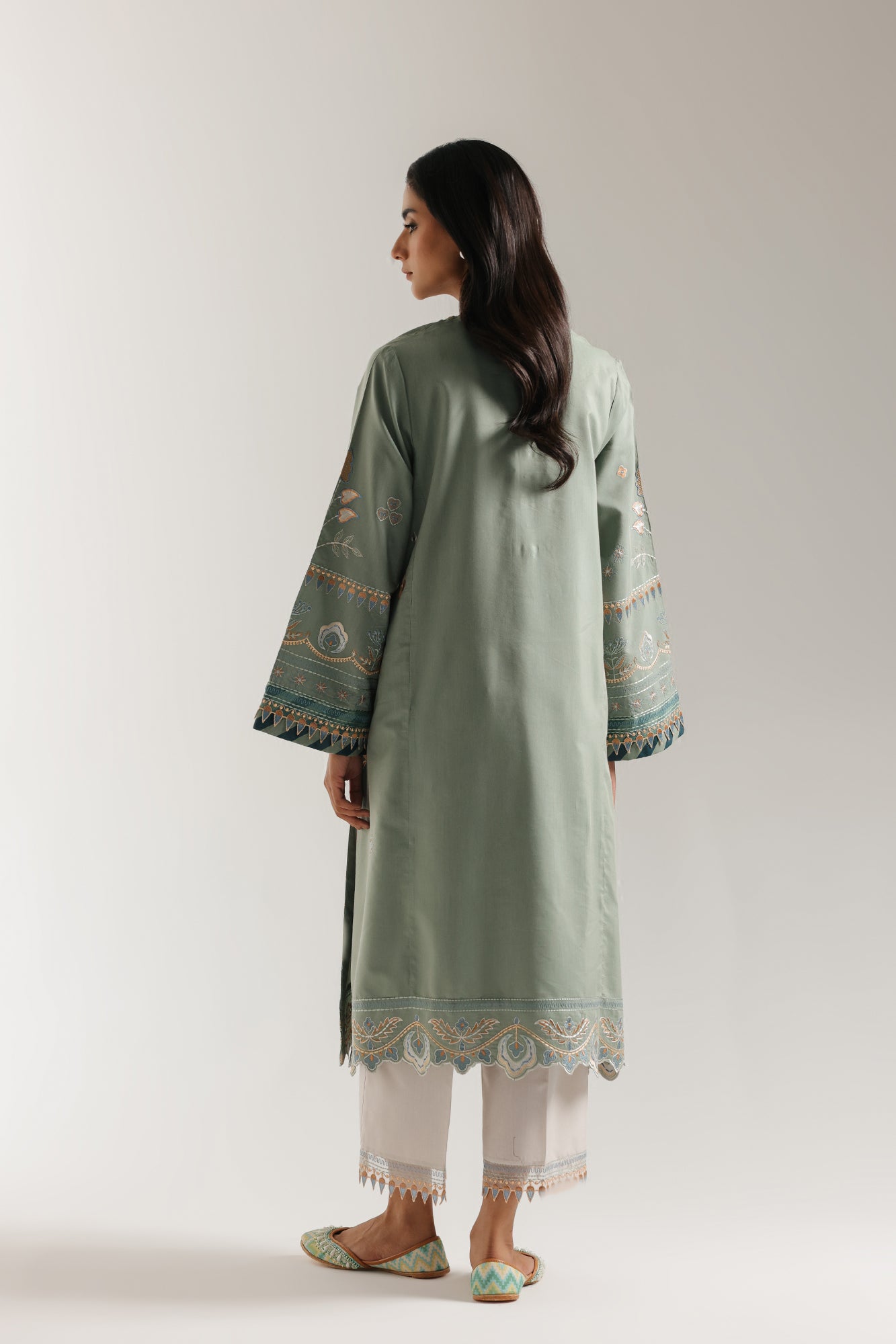 EMBROIDERED SUIT (E3663/103/714) - Image 4