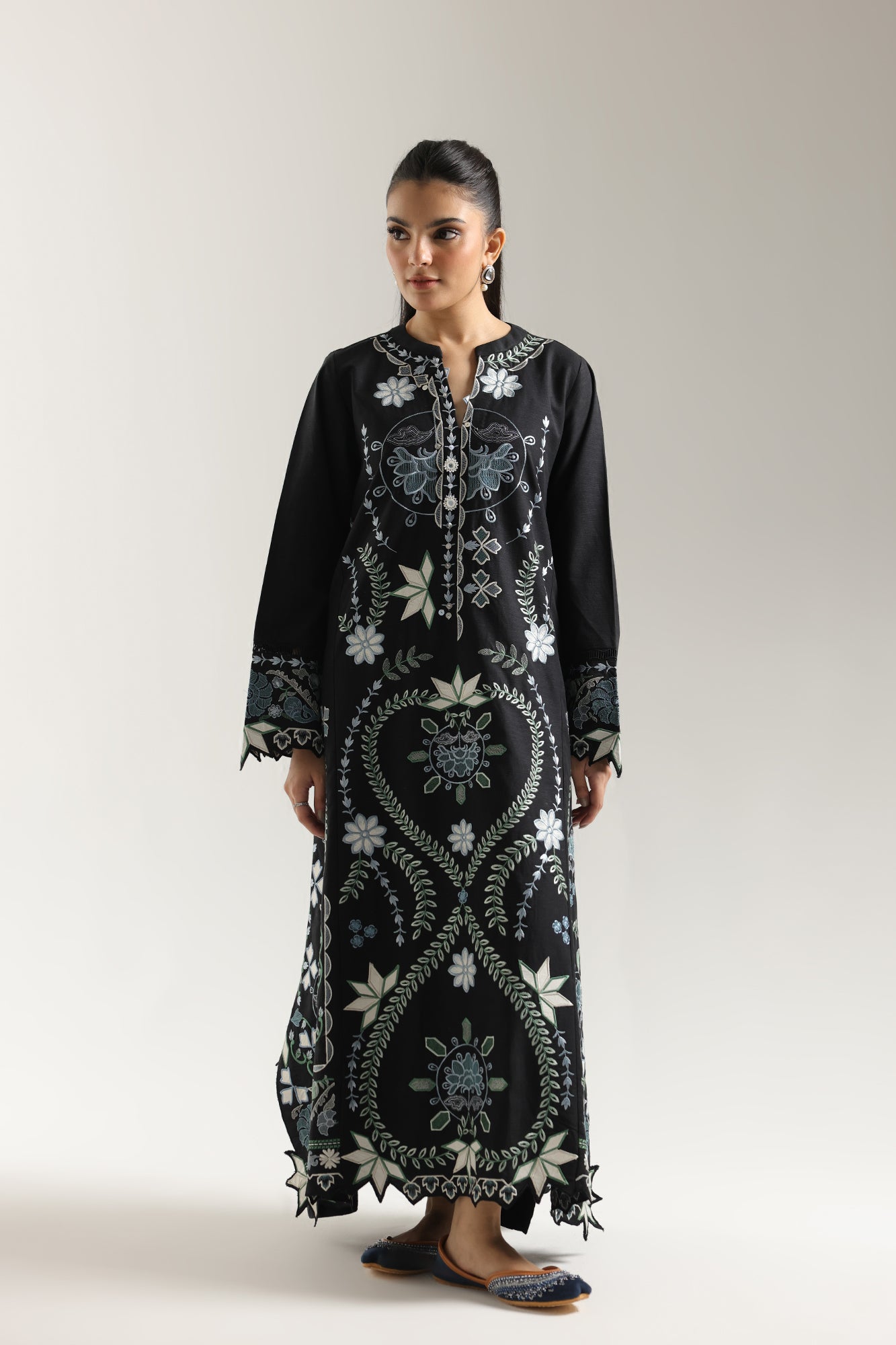 EMBROIDERED SHIRT (E3677/103/901) - Image 2