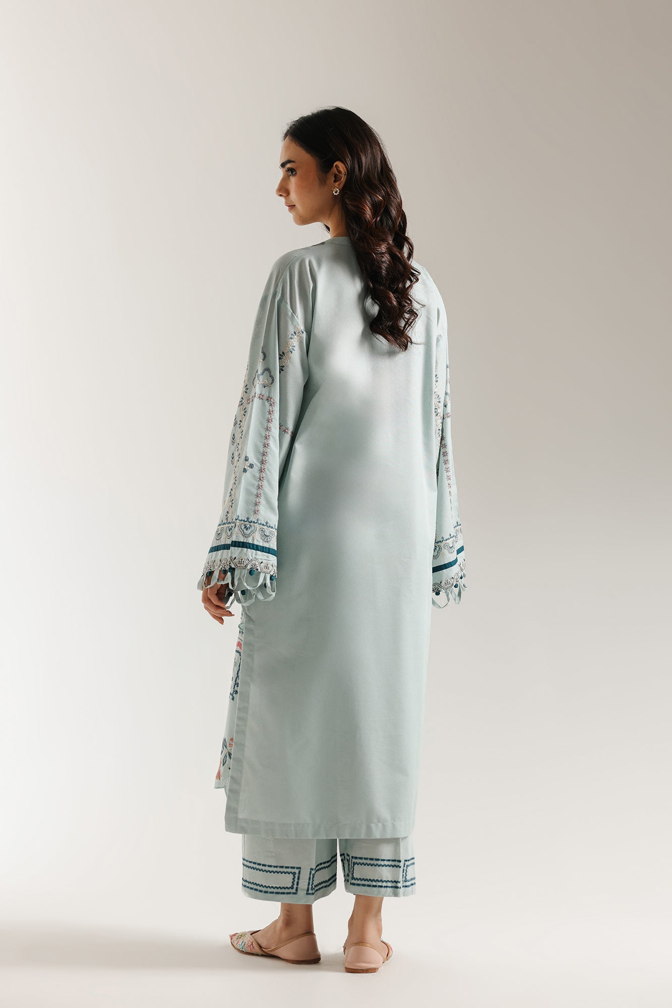 EMBROIDERED SUIT (E3685/103/613) - Image 4