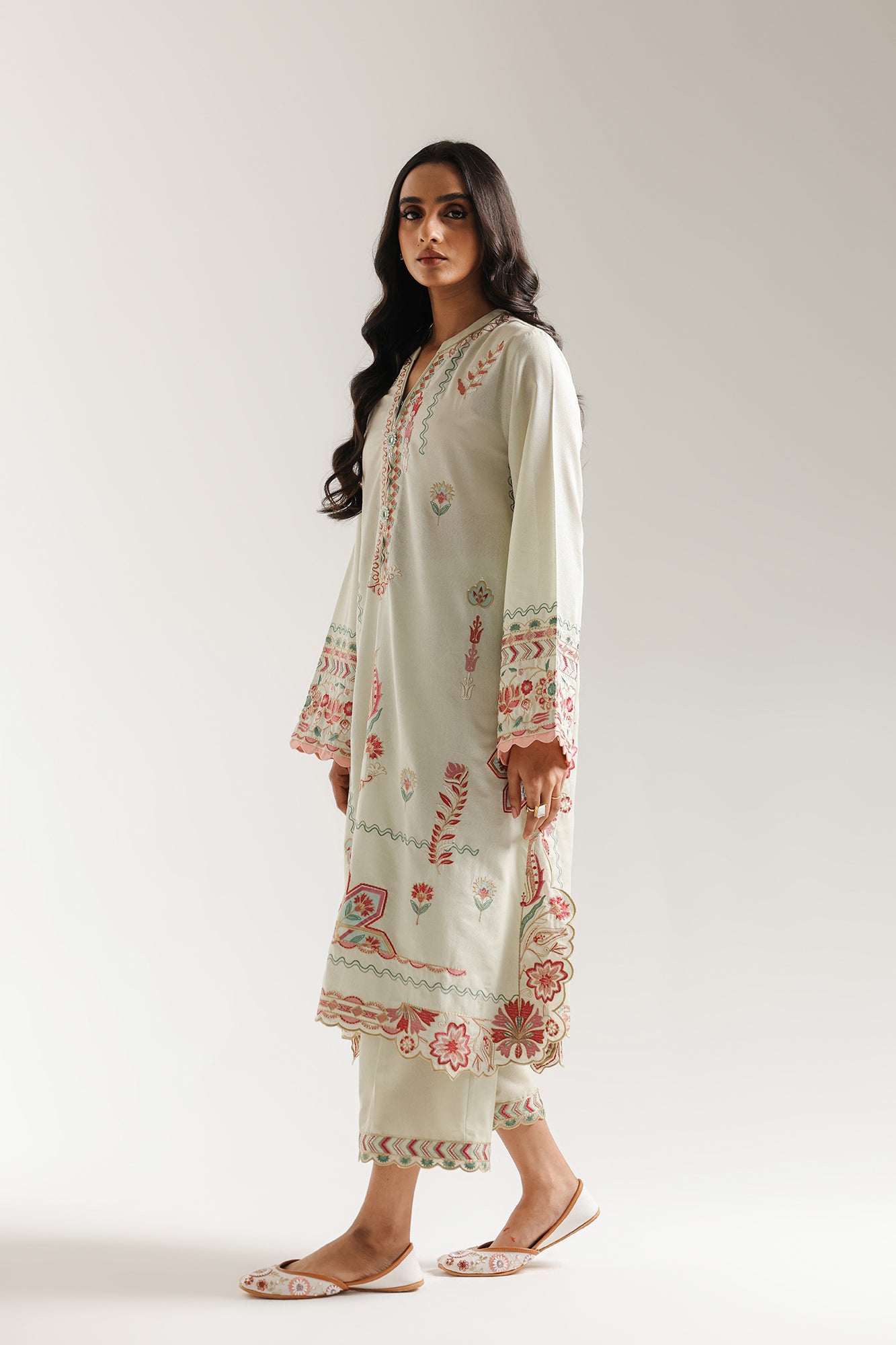 EMBROIDERED SUIT (E3689/103/721) - Image 3