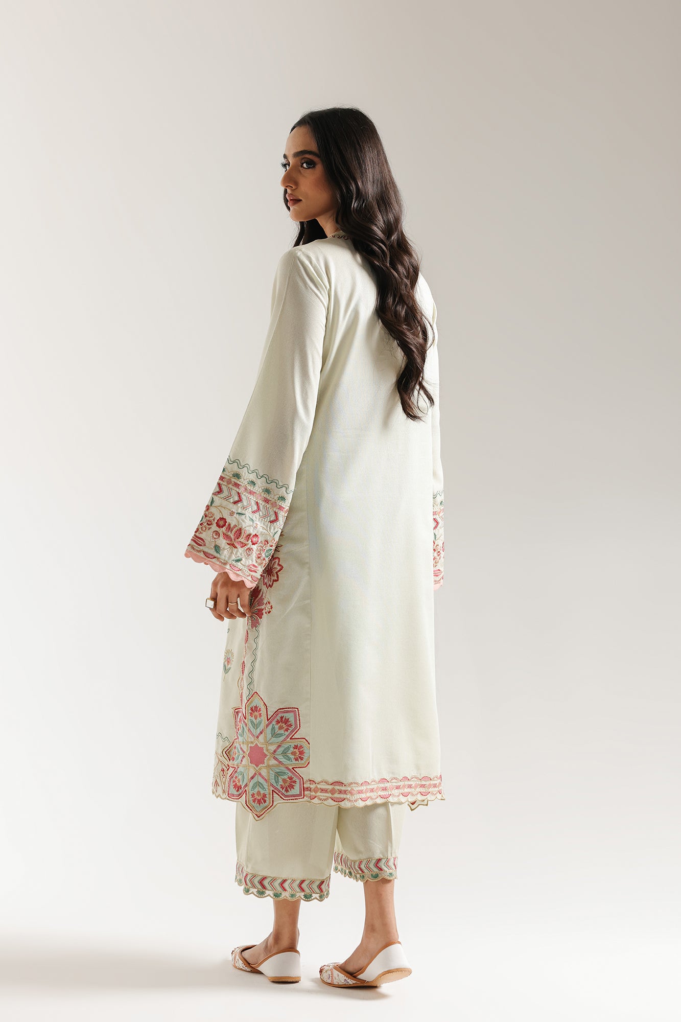 EMBROIDERED SUIT (E3689/103/721) - Image 4