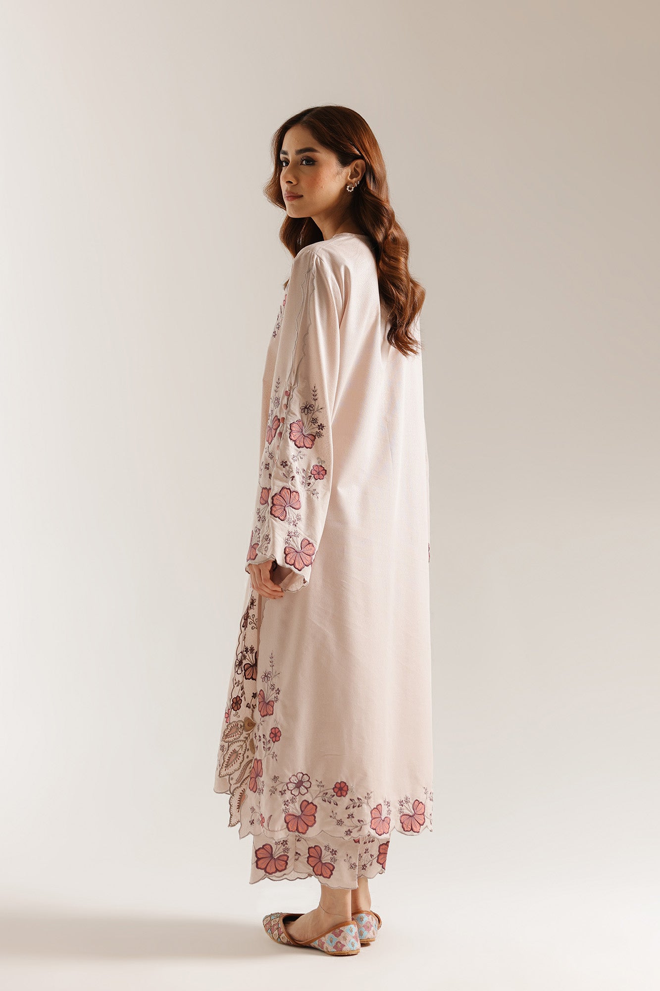 EMBROIDERED SUIT (E3694/103/330) - Image 4
