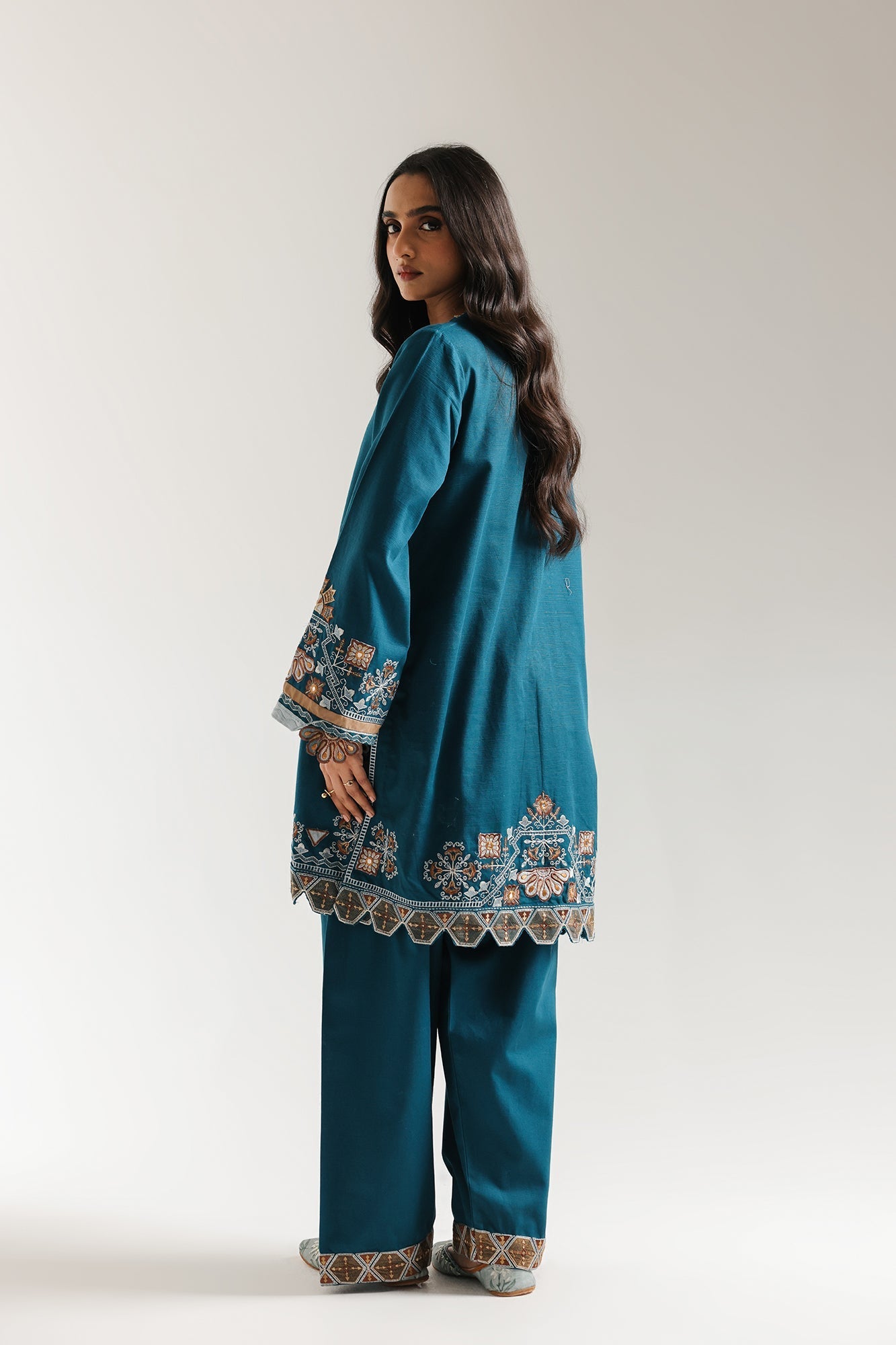EMBROIDERED SUIT (E3706/103/605) - Image 3