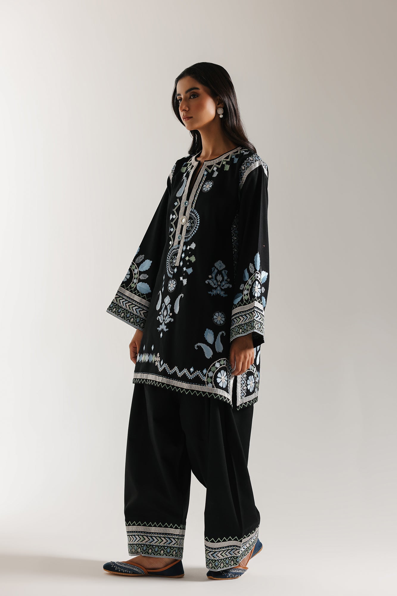 EMBROIDERED SUIT (E3707/103/902) - Image 3