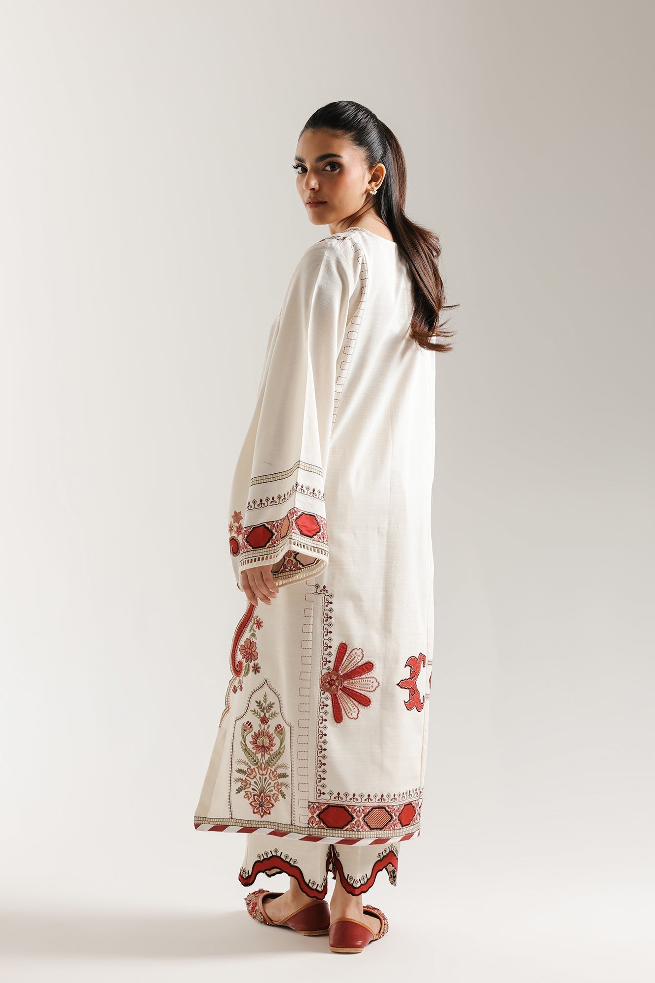 EMBROIDERED SUIT (E3711/103/002) - Image 2