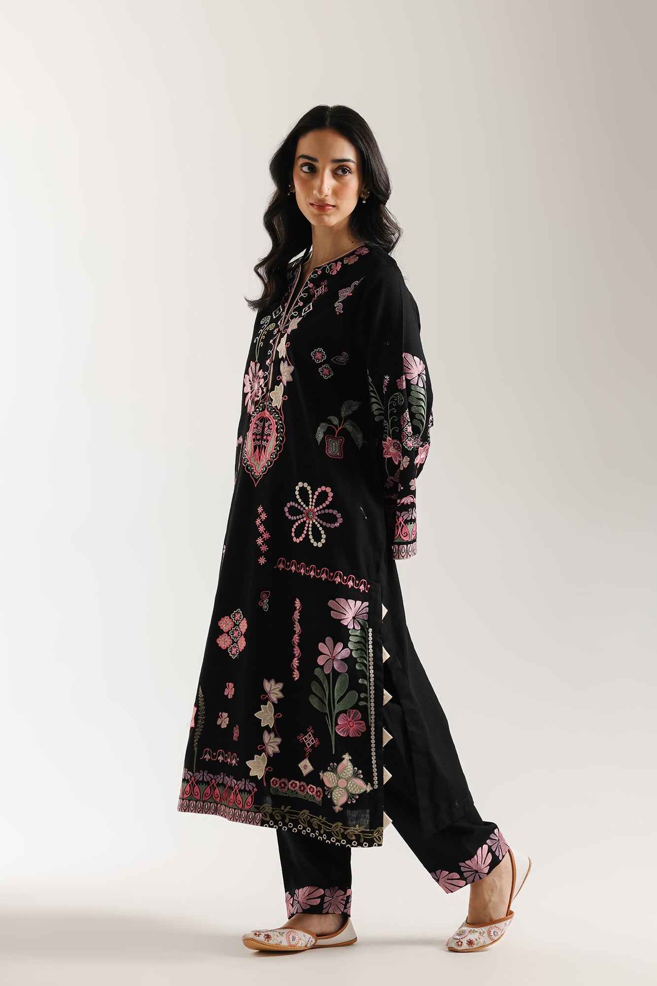 EMBROIDERED SUIT (E3715/103/902) - Image 3