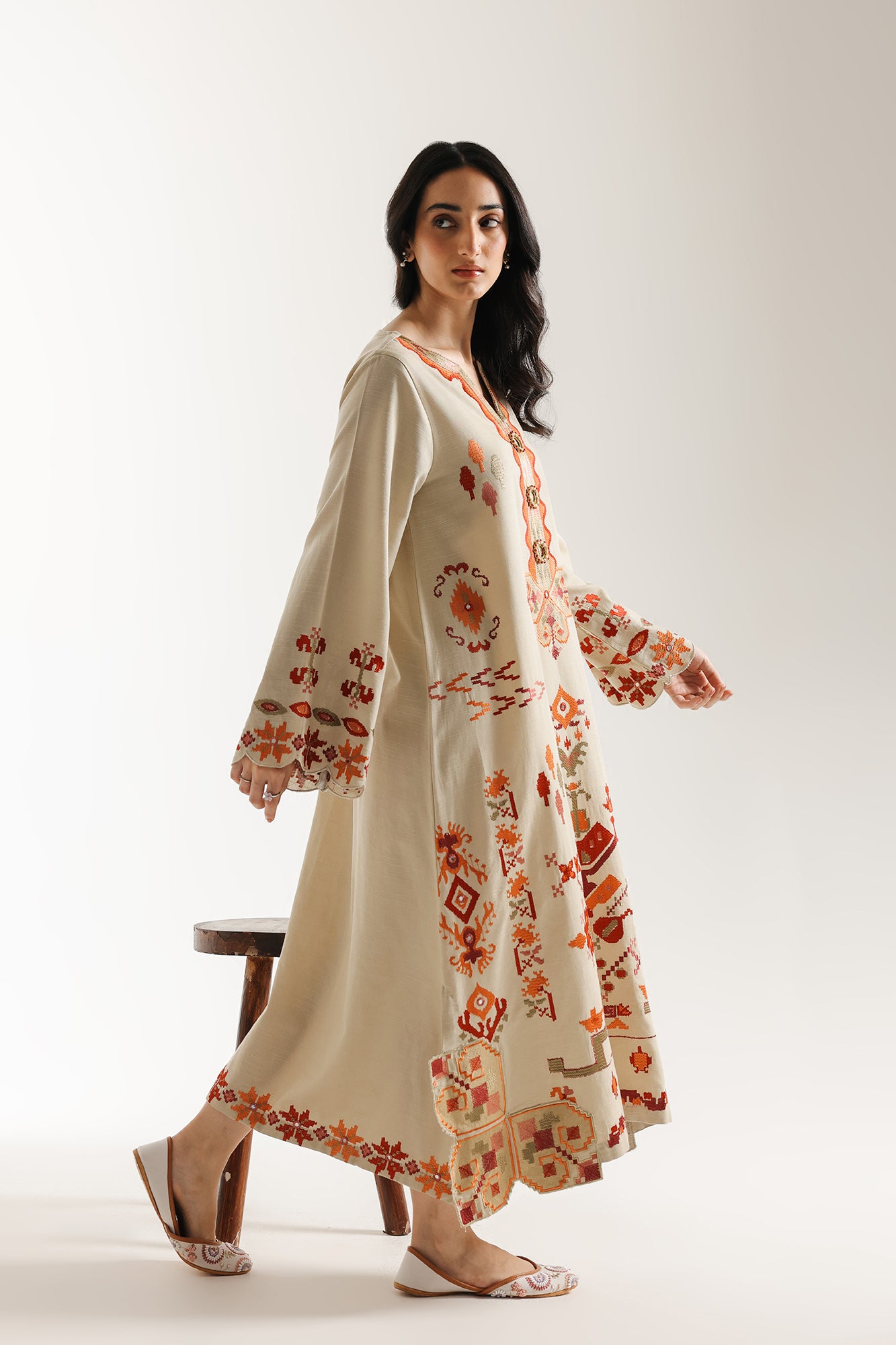 EMBROIDERED KAFTAN (E3716/103/130) - Image 5