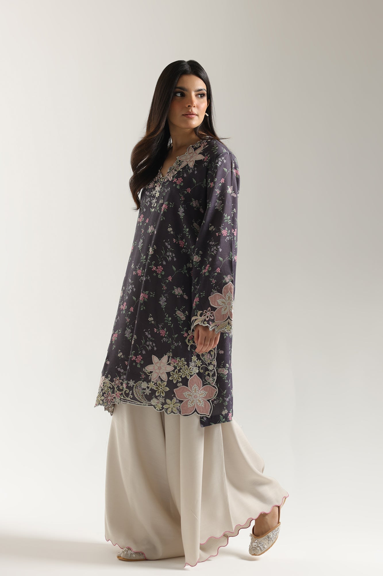 EMBROIDERED SUIT (E3774/103/505) - Image 3