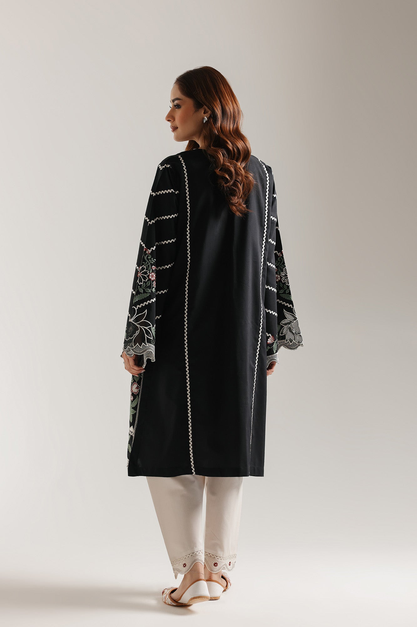 EMBROIDERED SUIT (E3803/103/902) - Image 4