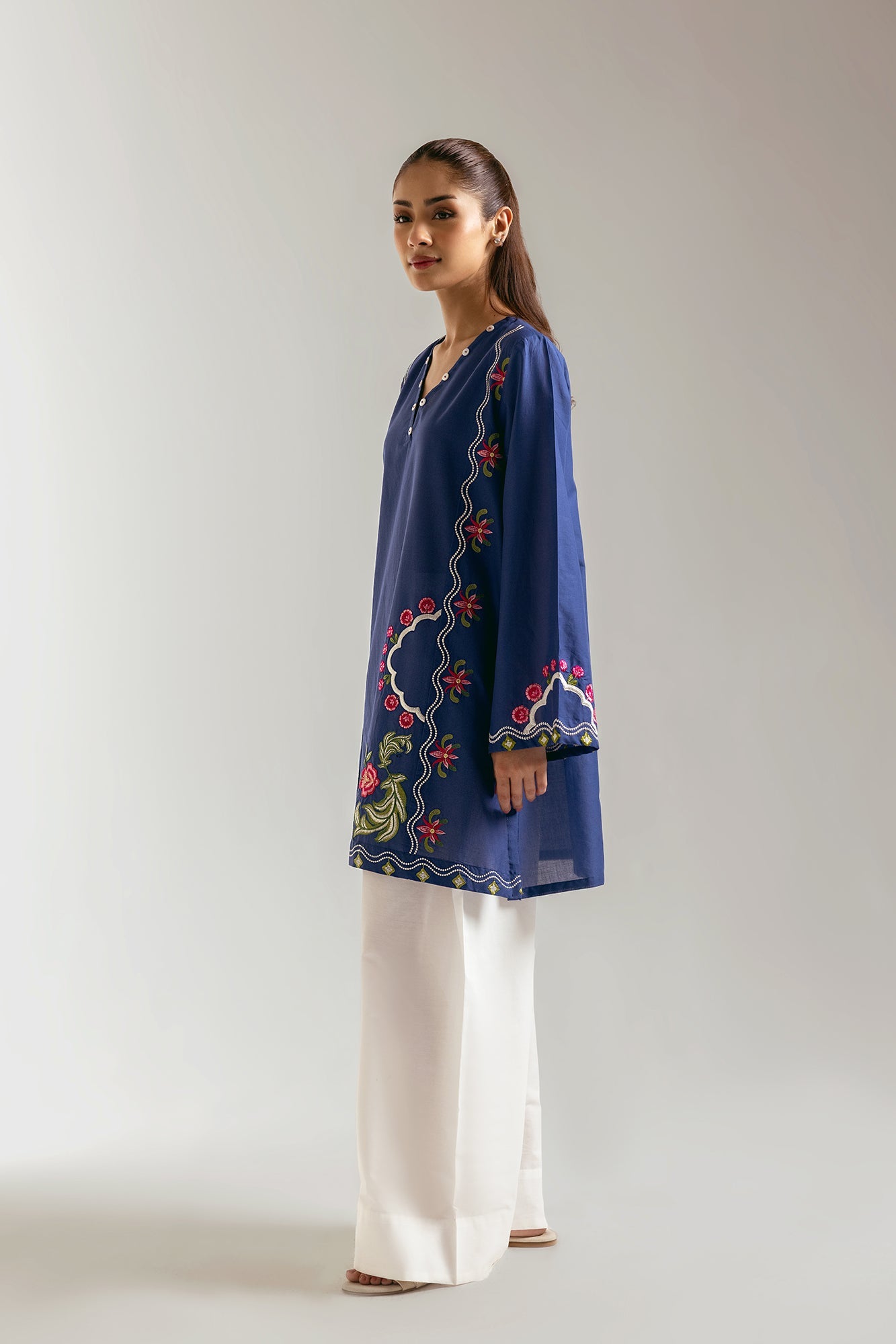 EMBROIDERED KURTI (E102/603/5824) - Image 3