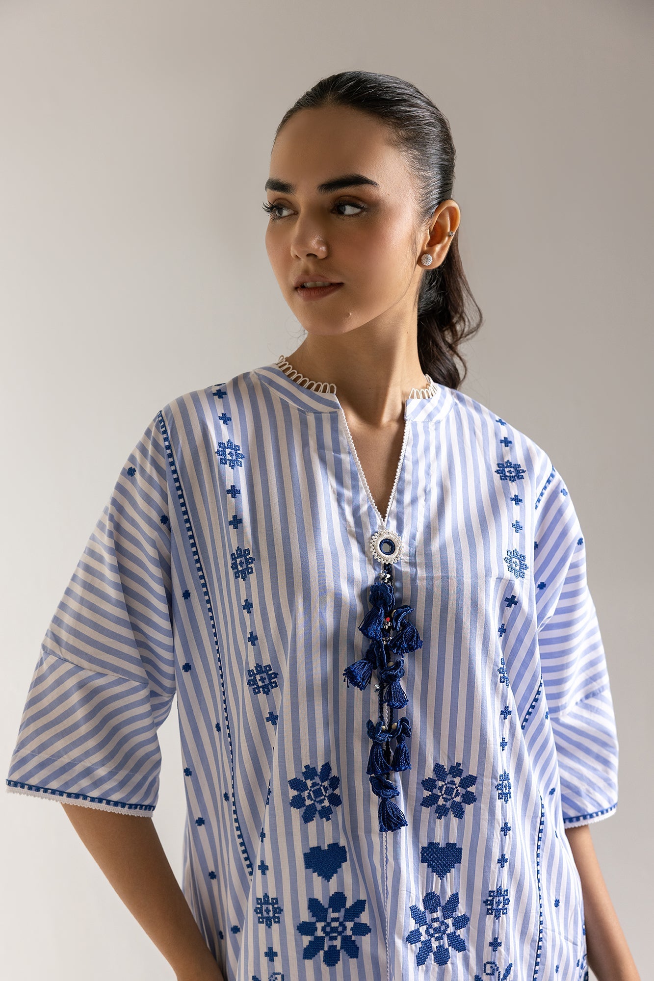 EMBROIDERED KURTI (E5839/102/629) - Image 2