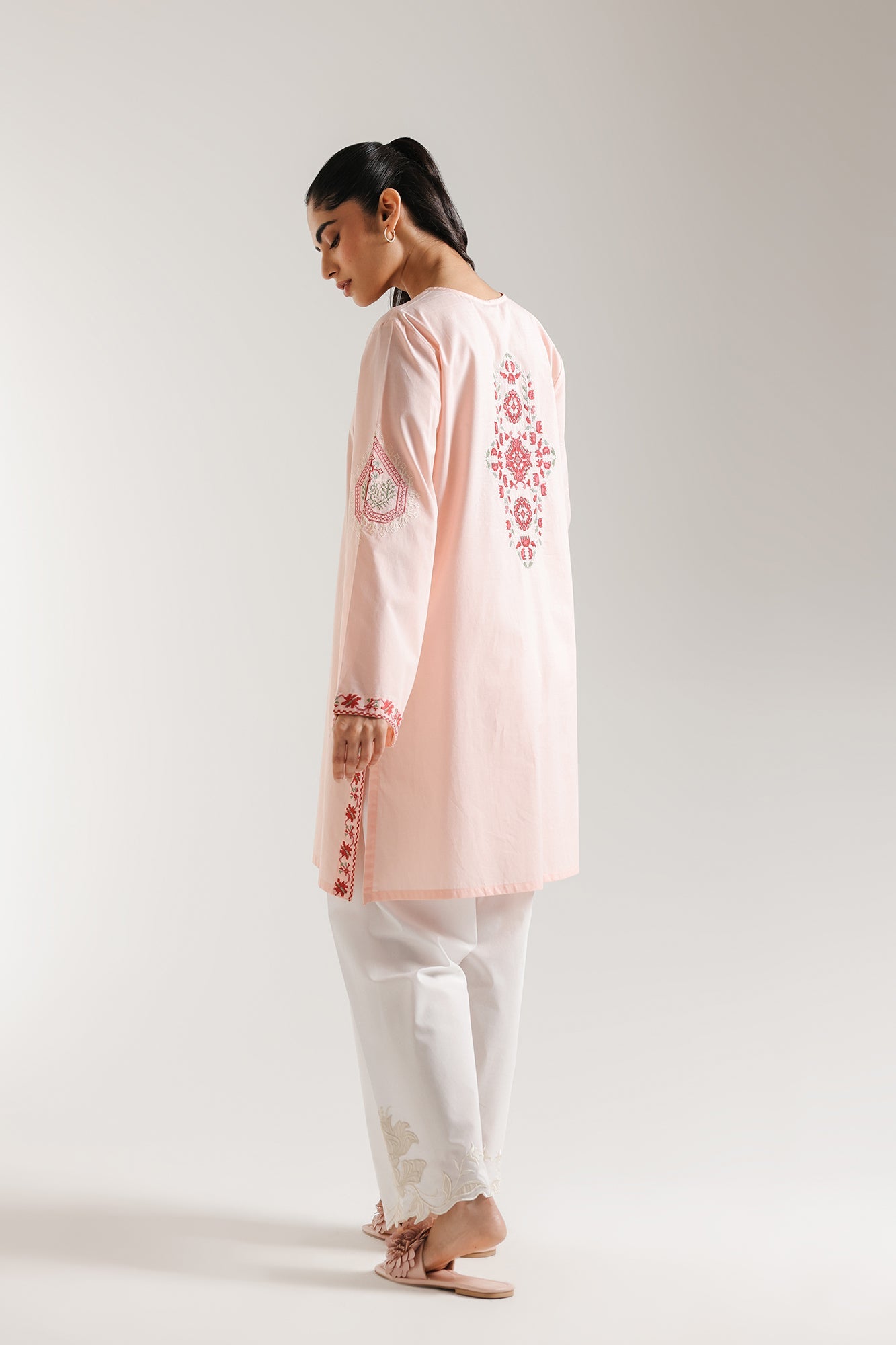 EMBROIDERED KURTI (E5846/102/427) - Image 3