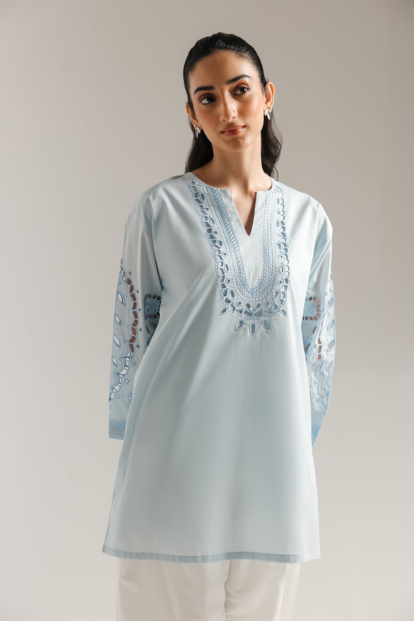 EMBROIDERED KURTI (E5849/102/635) - Image 4