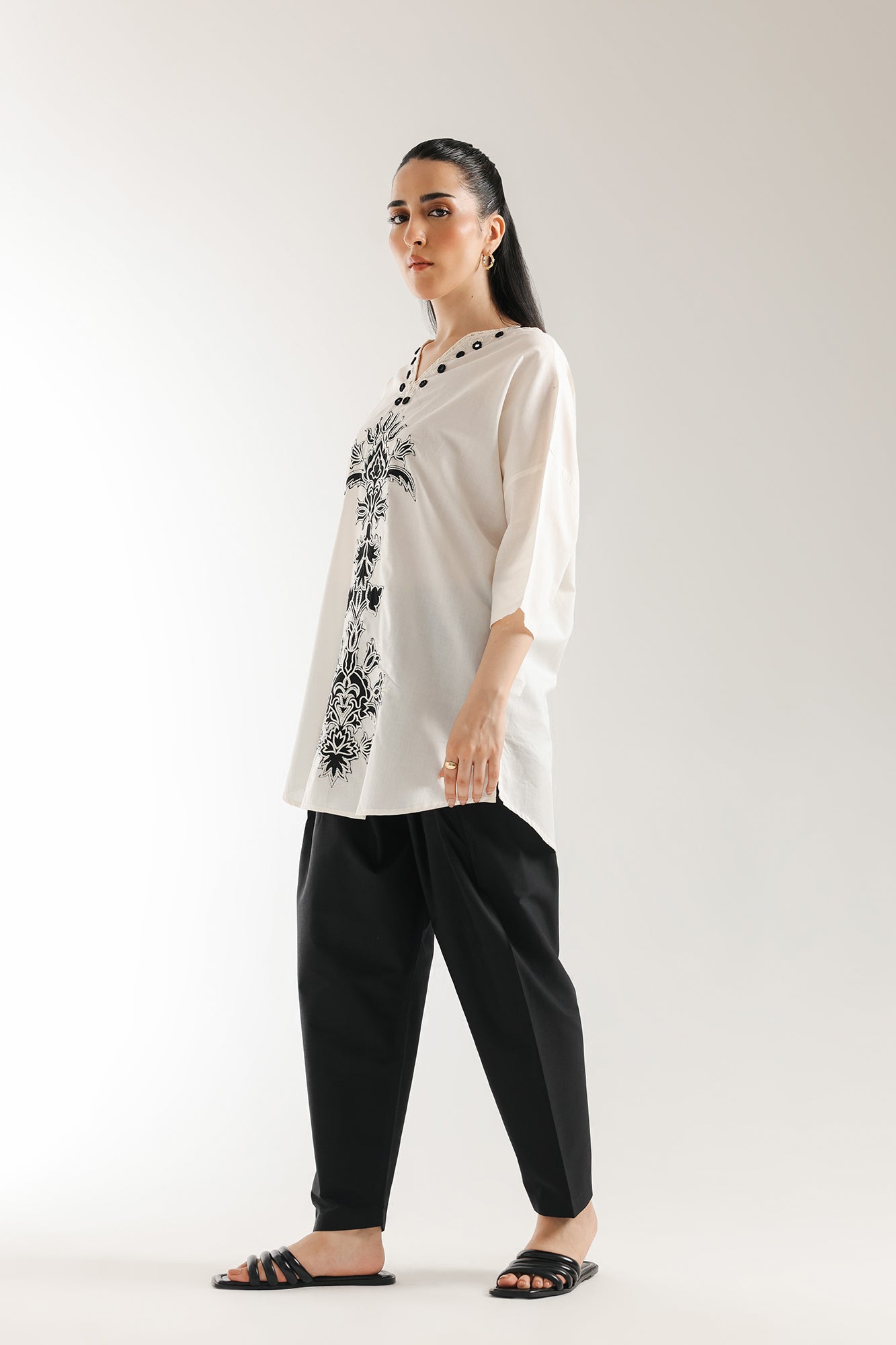 EMBROIDERED KURTI (E5856/102/002) - Image 3