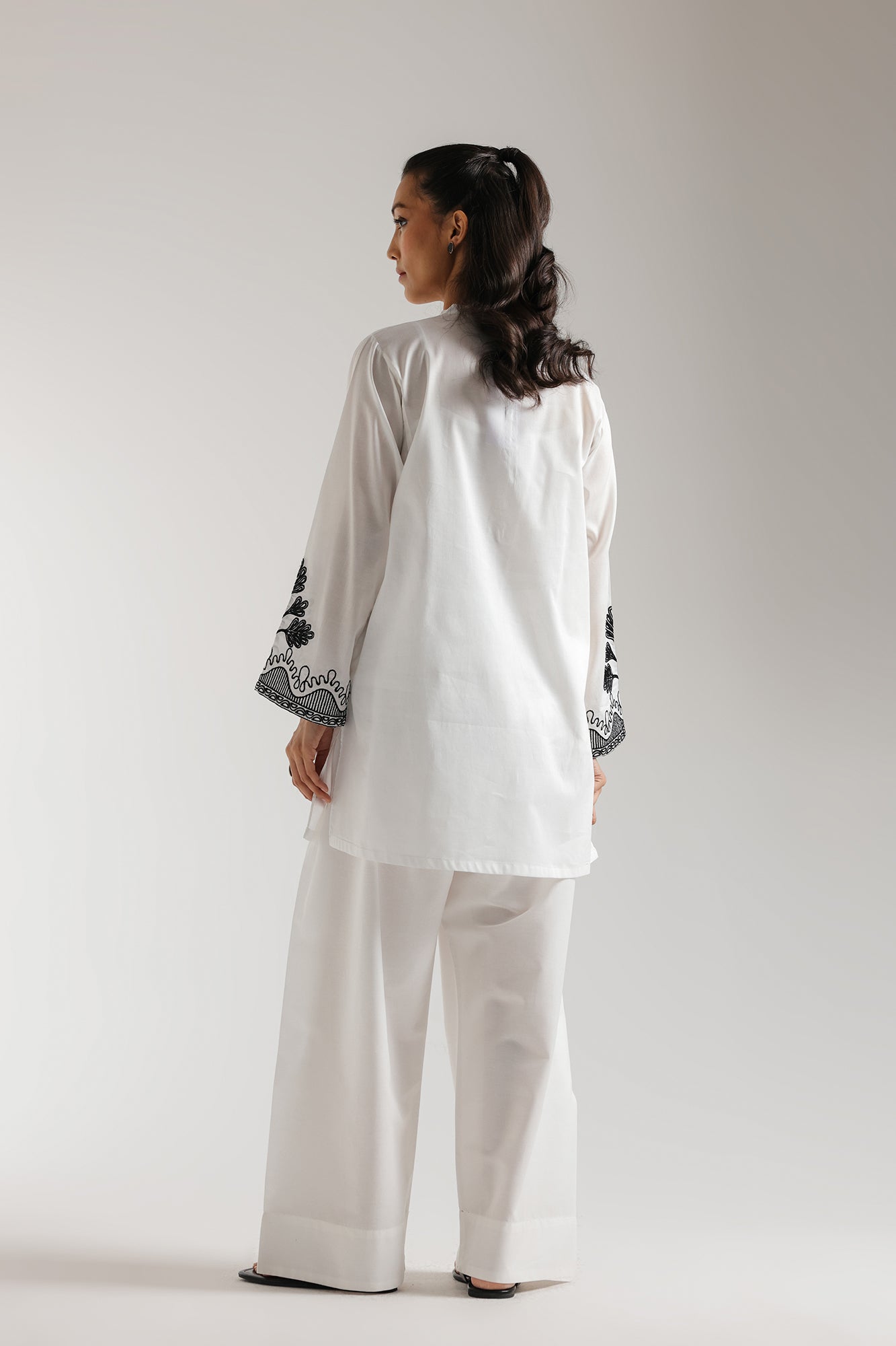 EMBROIDERED SHIRT (E5868/102/001) - Image 3