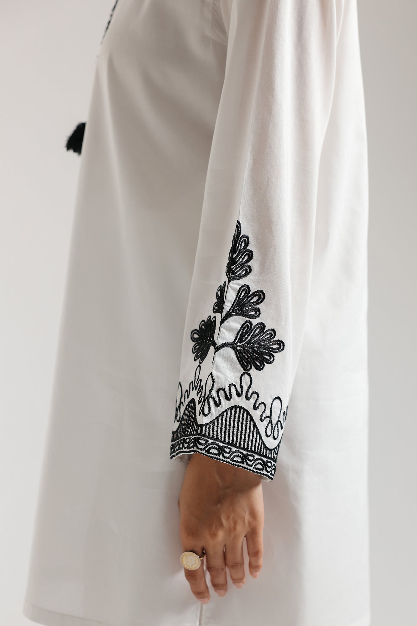 EMBROIDERED SHIRT (E5868/102/001) - Image 5