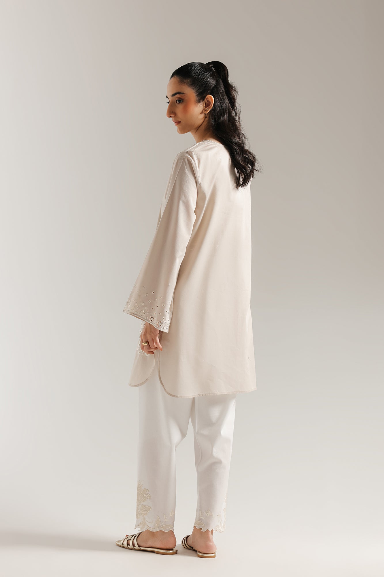 EMBROIDERED SHIRT (E5886/102/006) - Image 4