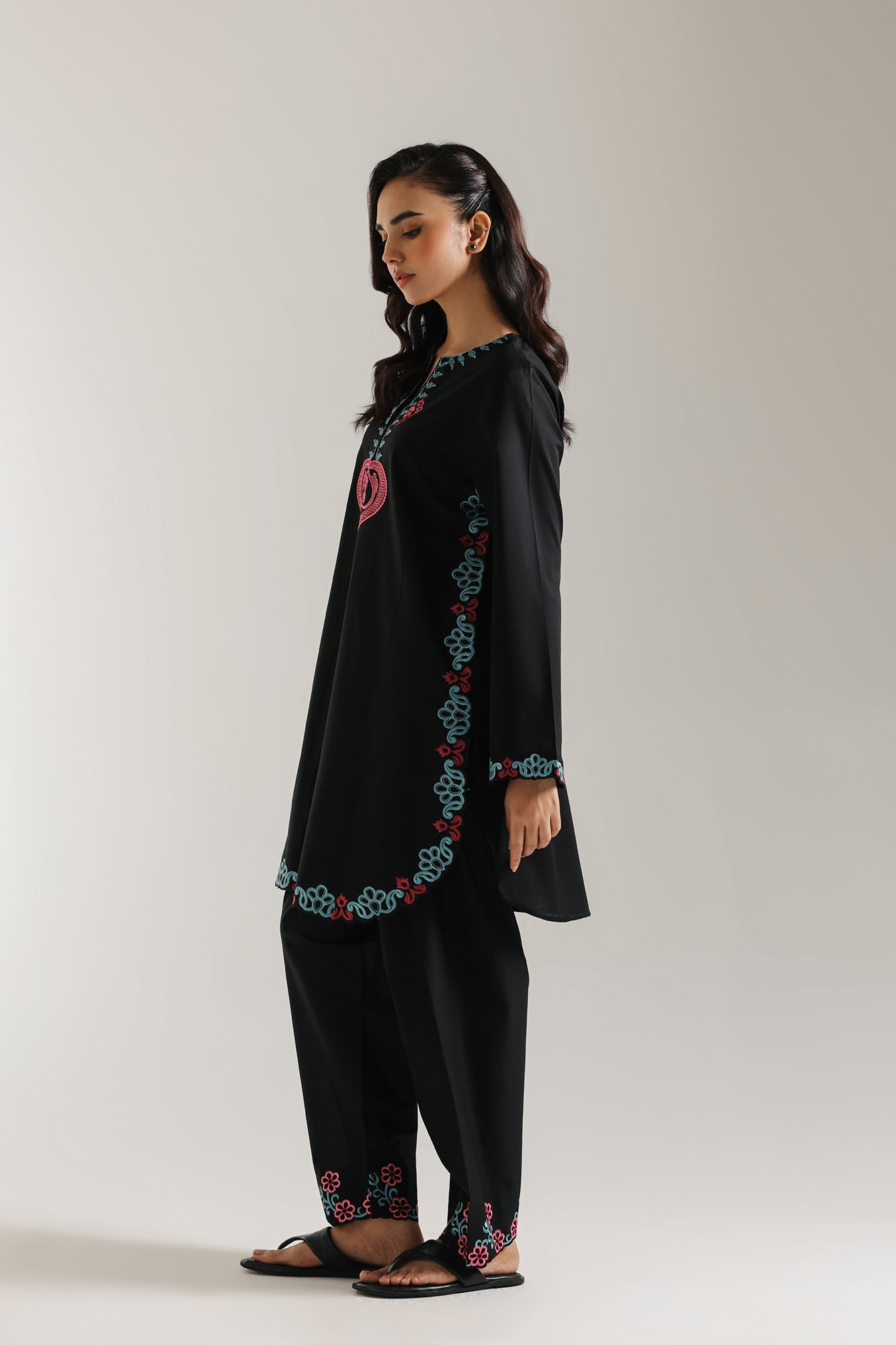 EMBROIDERED SUIT (E102/902/6112) - Image 2