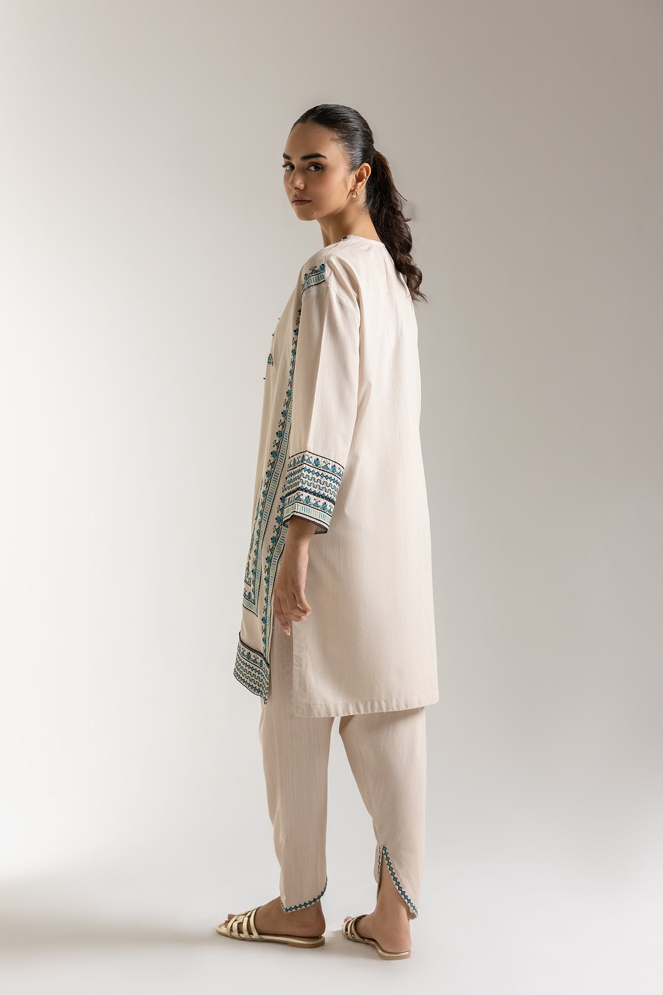 EMBROIDERED SUIT (E6145/102/006) - Image 3