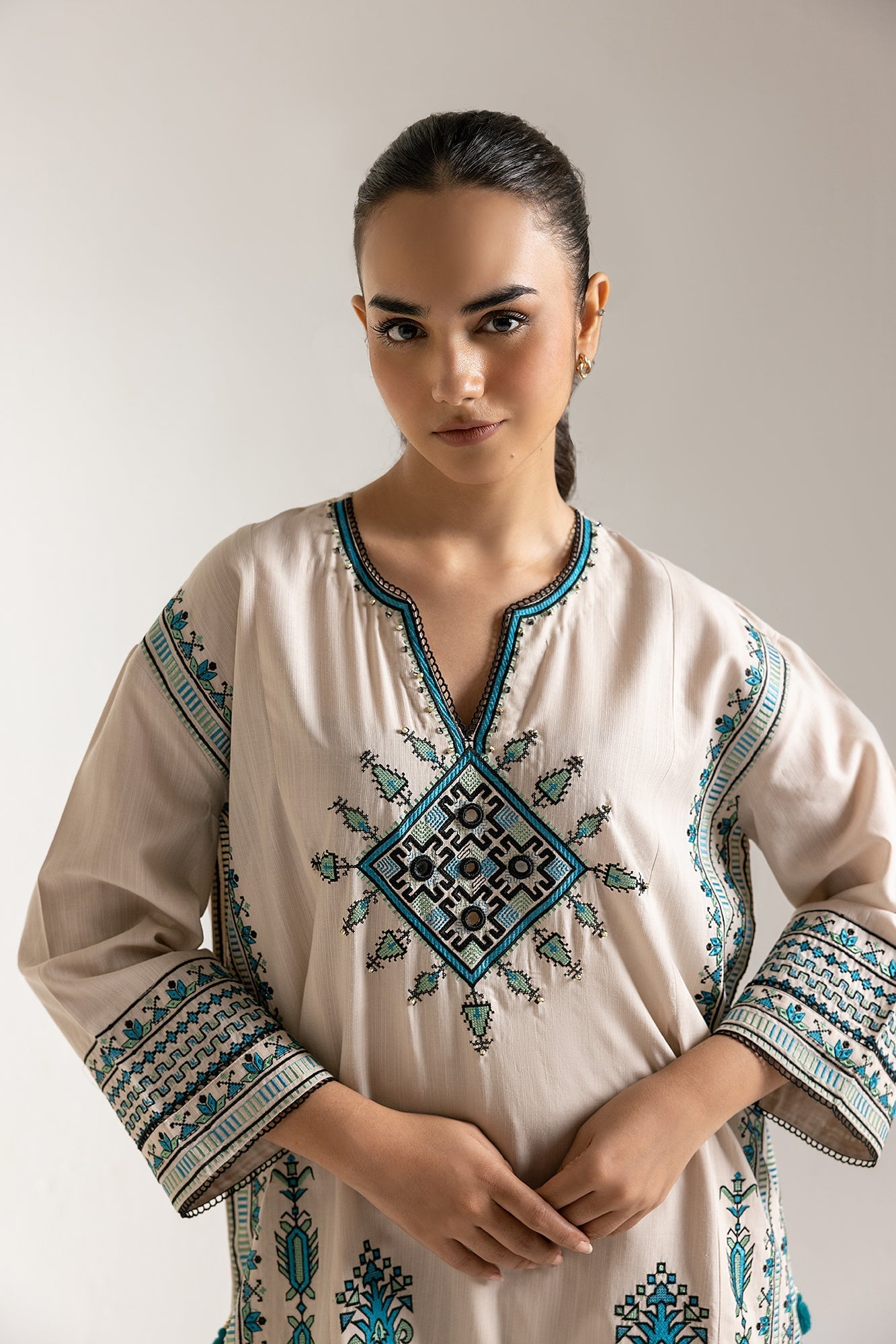 EMBROIDERED SUIT (E6145/102/006) - Image 4