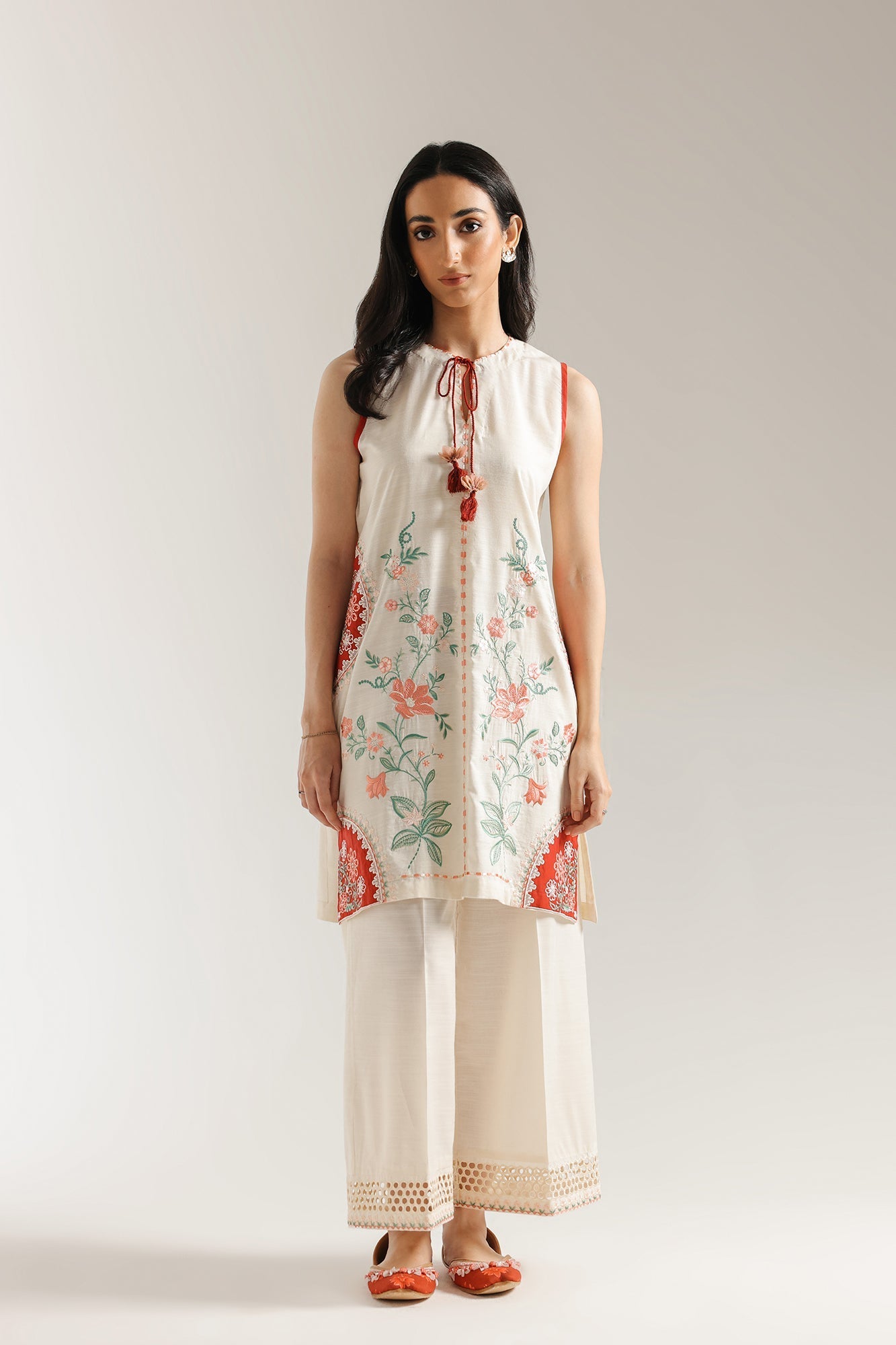 EMBROIDERED SUIT (E6177/102/005) - Image 2