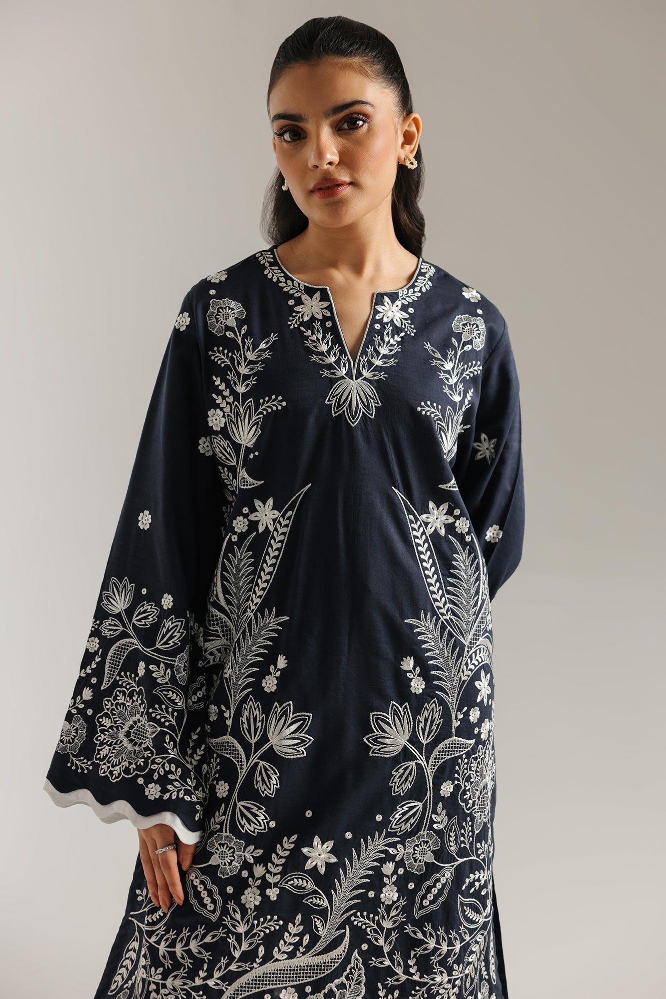 EMBROIDERED SUIT (E6179/102/619) - Image 4