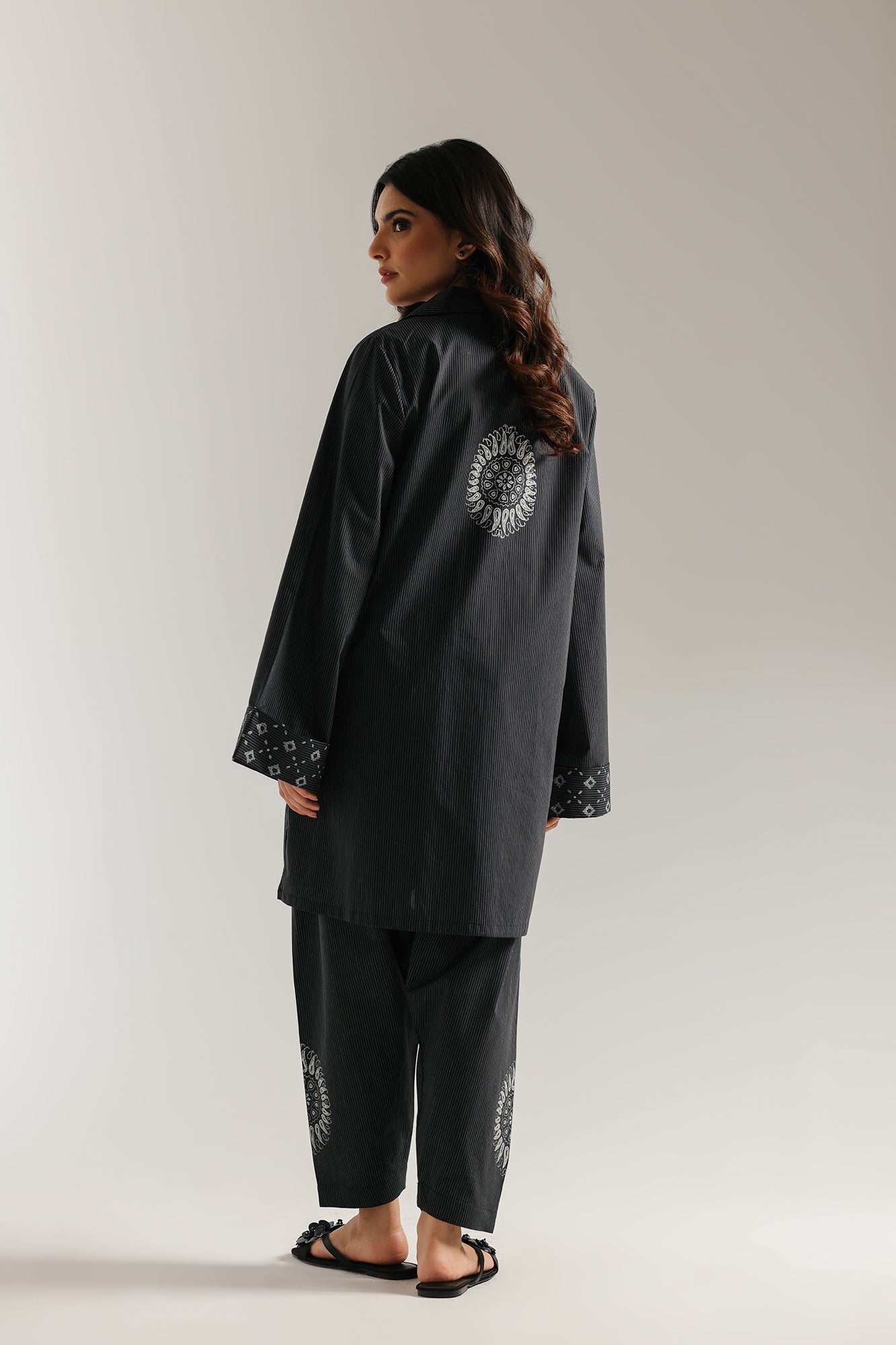 EMBROIDERED SUIT (E6181/102/902) - Image 4