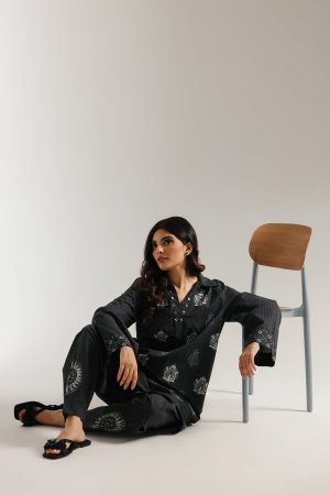 EMBROIDERED SUIT (E6181/102/902)